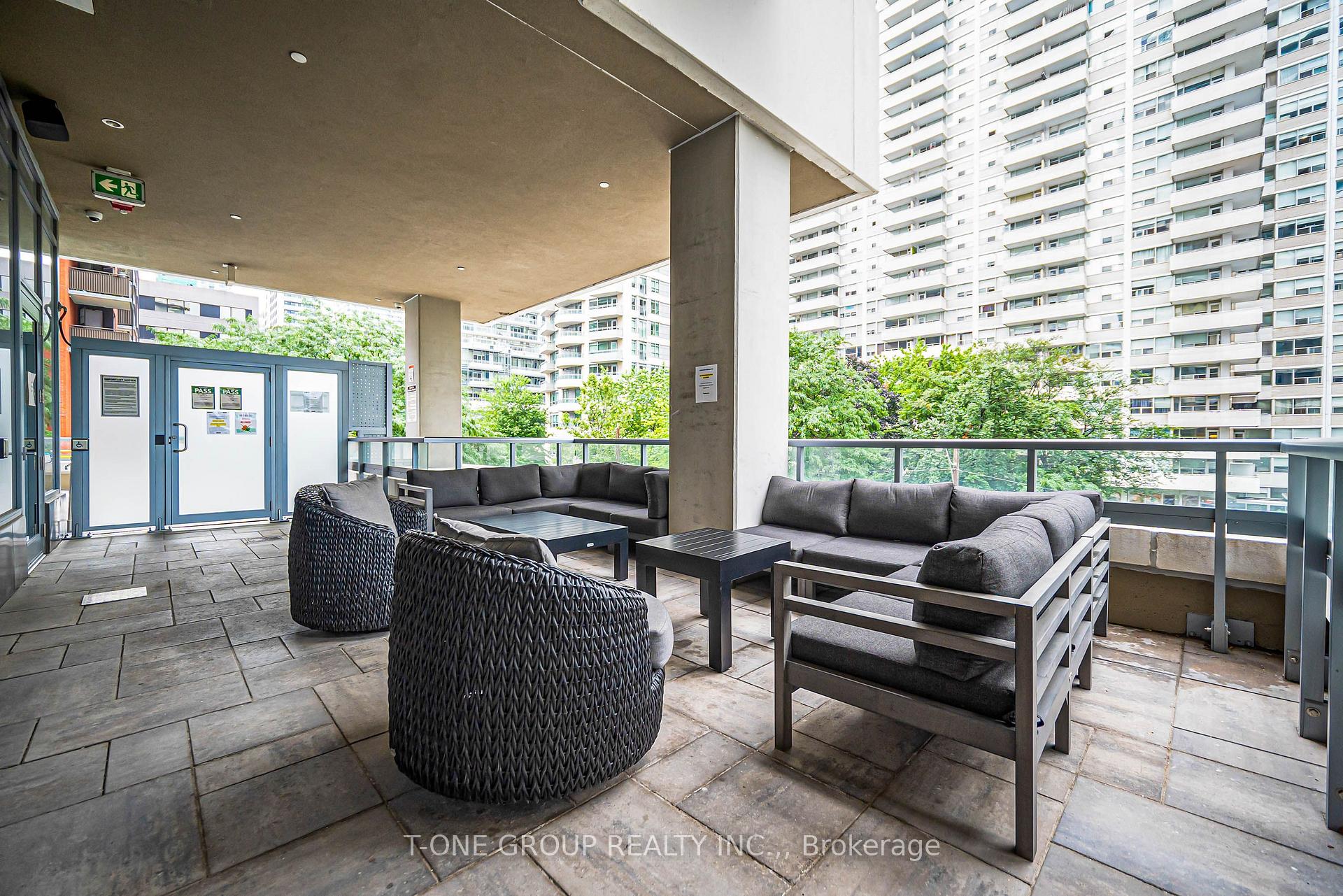 Photo 45 of Unit 610, 25 Holly Street, Toronto, Mount Pleasant East — HOMEH