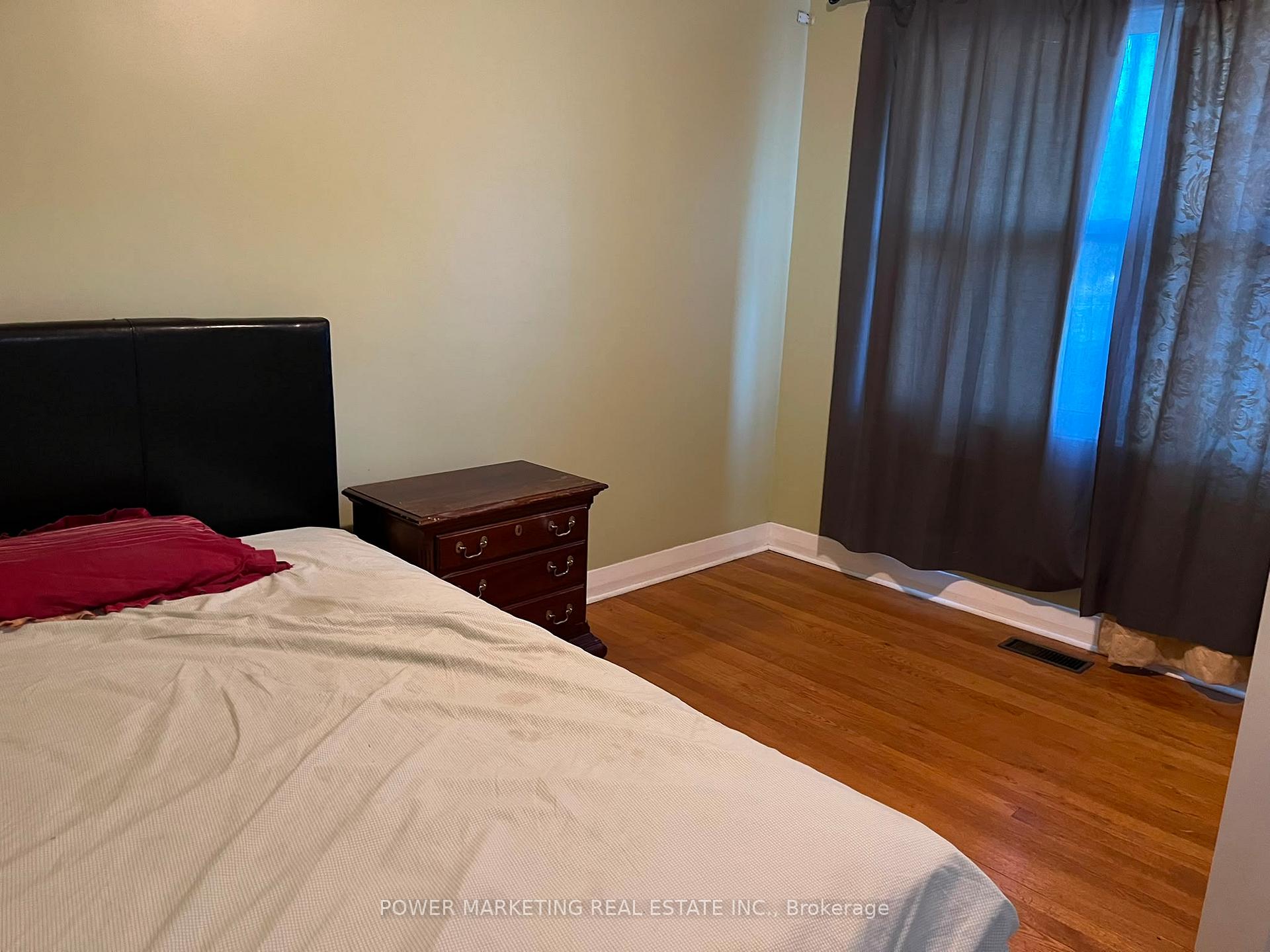 Photo 13 of 2576 Alta Vista Drive, Ottawa, Ridgemont — HOMEH