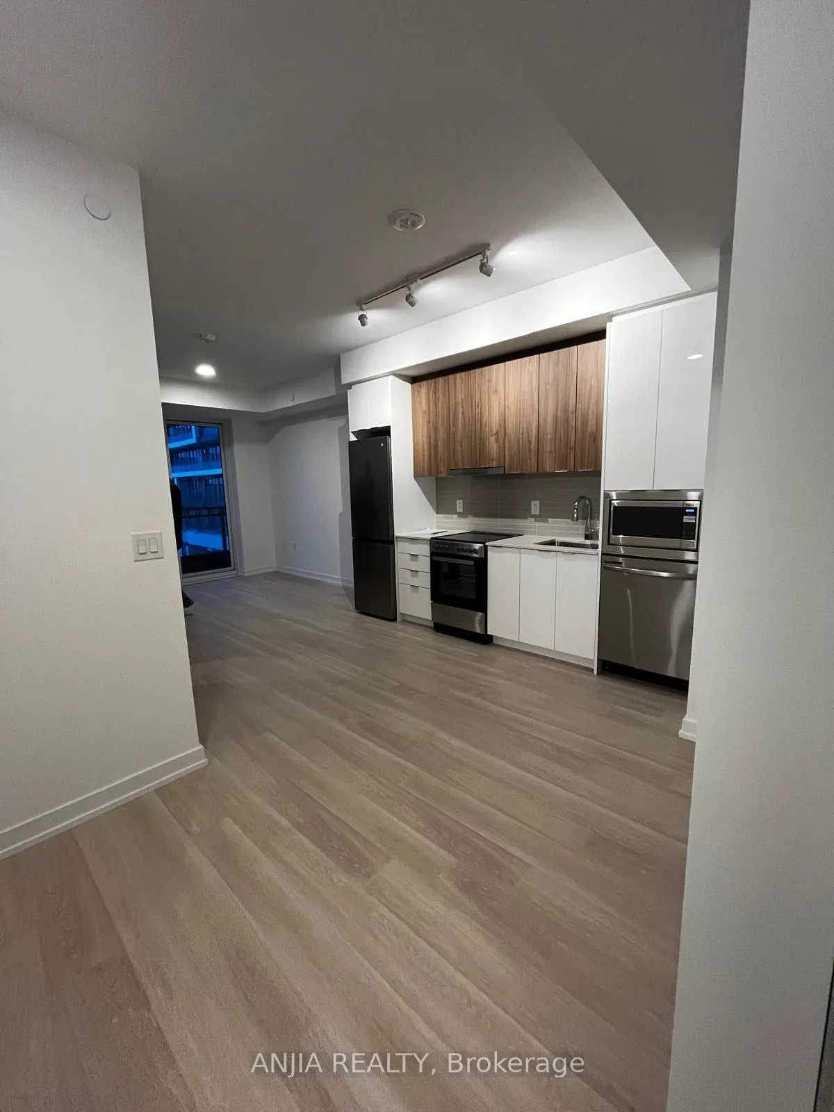 Photo 2 of Unit A301, 9763 Markham Road, Markham, Greensborough — HOMEH