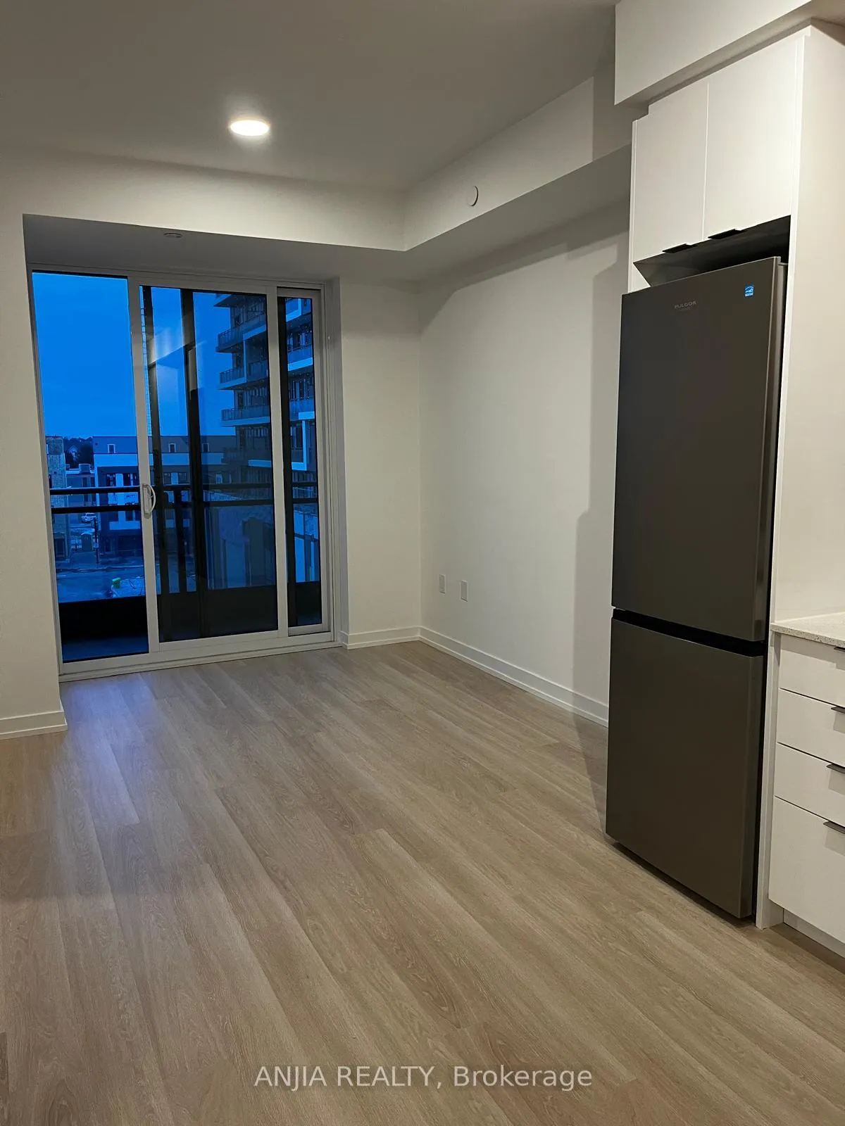 Photo 10 of Unit A301, 9763 Markham Road, Markham, Greensborough — HOMEH