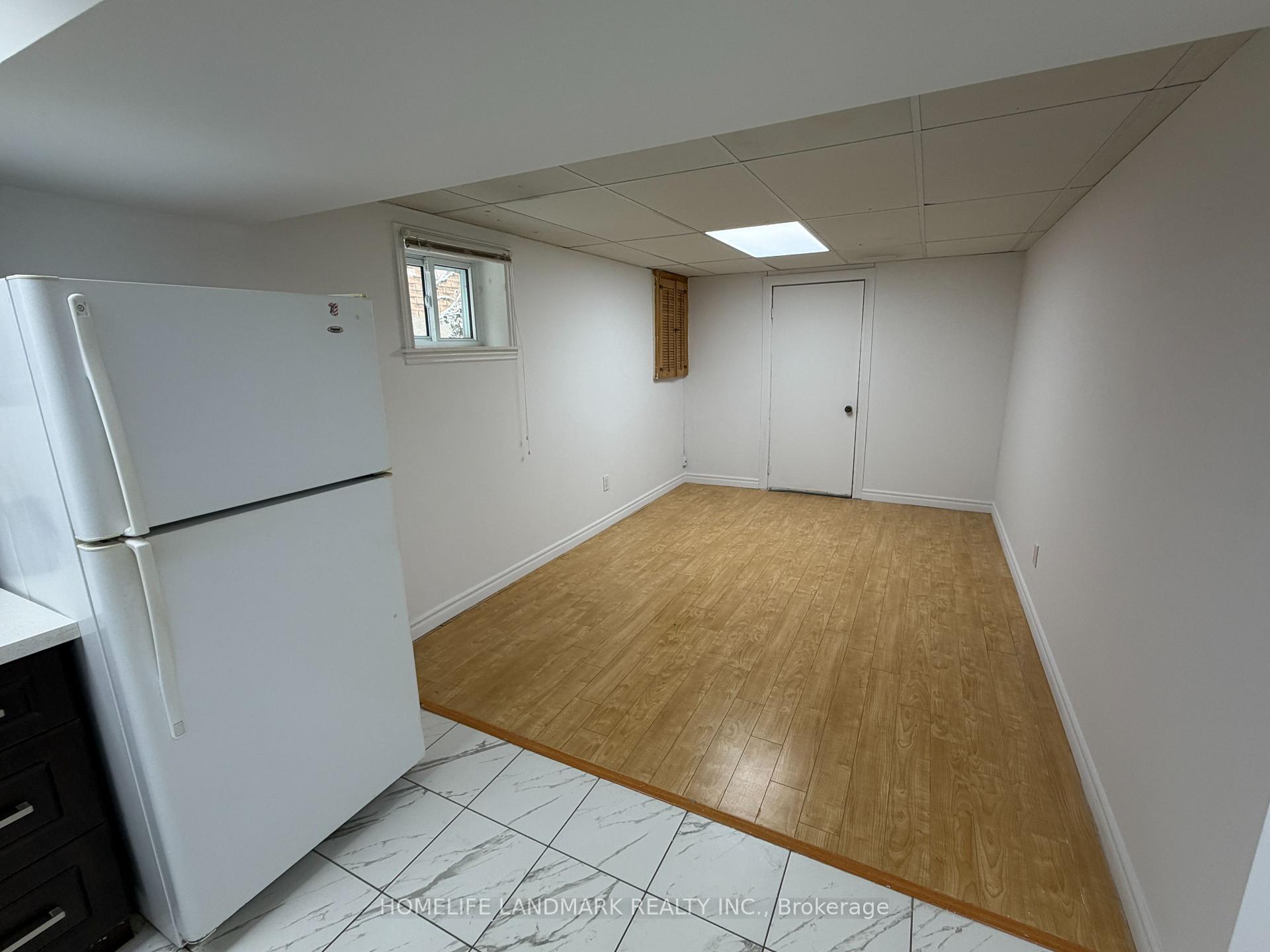 Photo 28 of 874 Sparrow Road, Newmarket, Gorham-College Manor — HOMEH