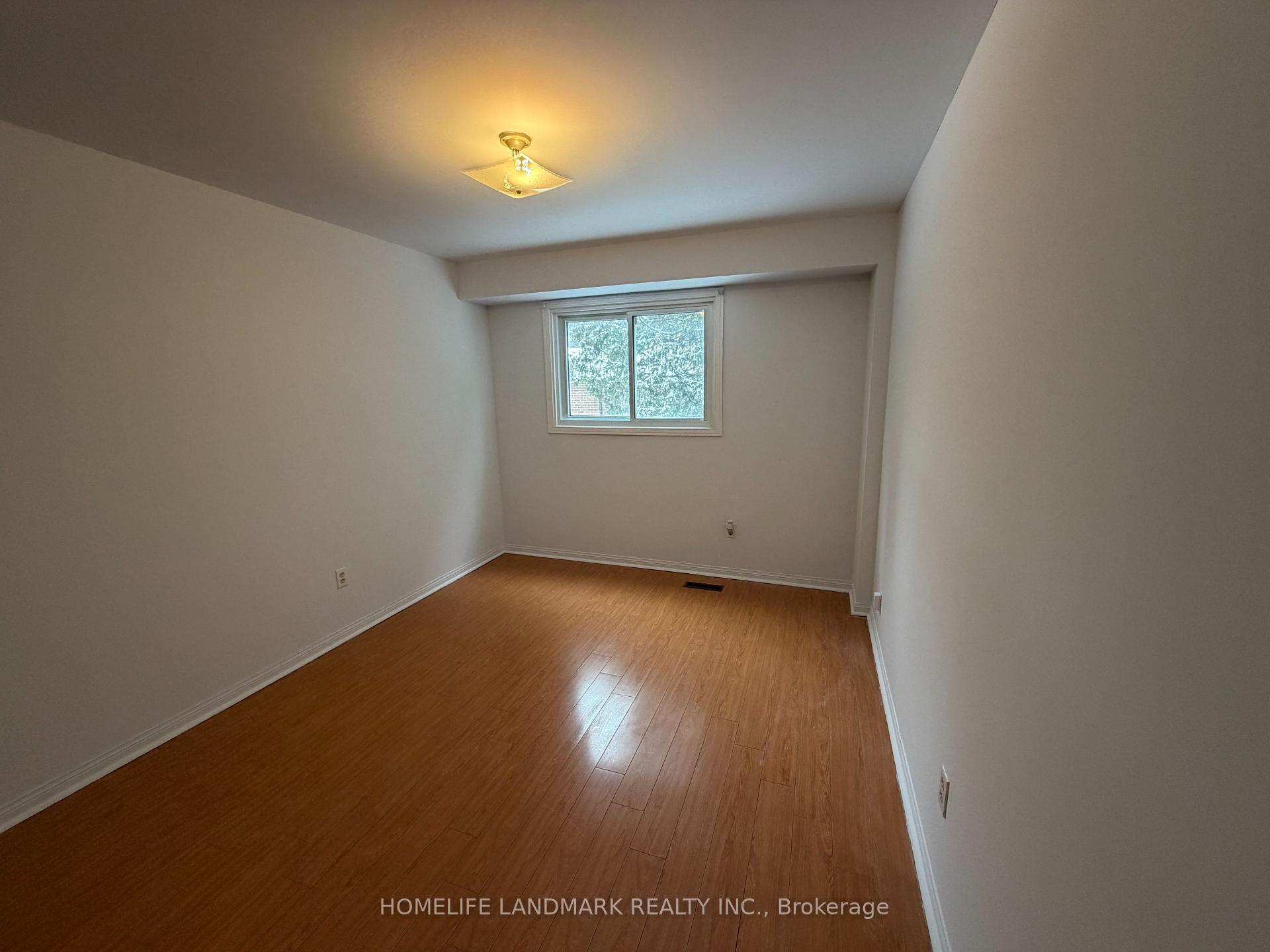 Photo 31 of 874 Sparrow Road, Newmarket, Gorham-College Manor — HOMEH