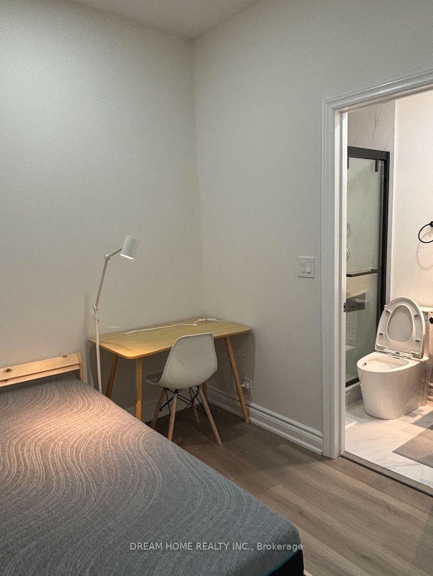 Photo 3 of Unit 101, 138 Robert Street, Toronto, University — HOMEH