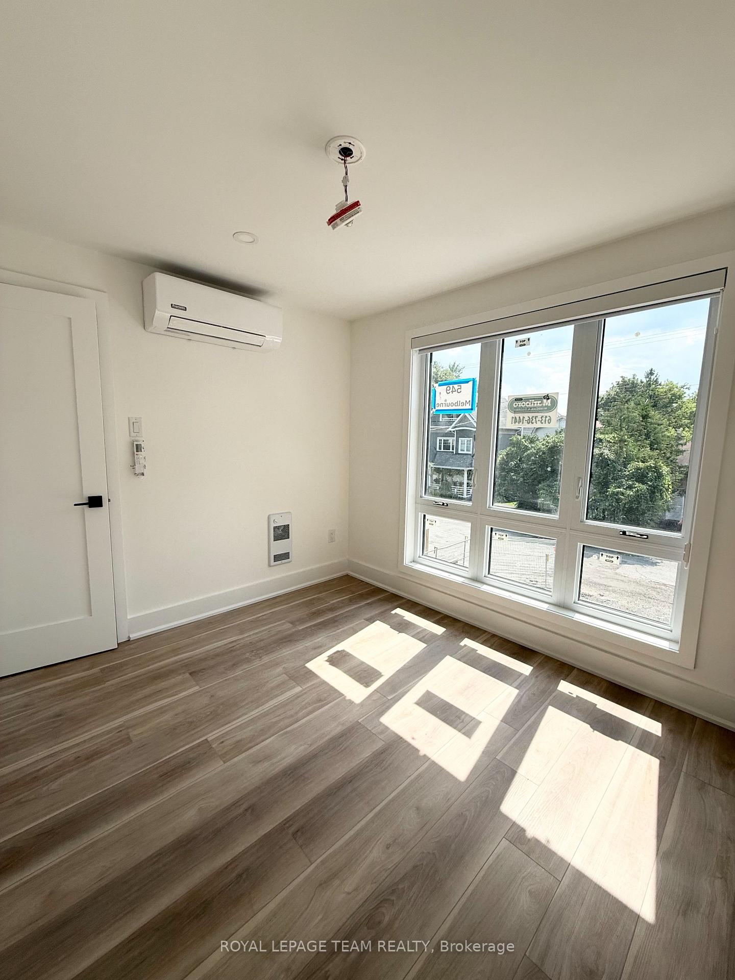 Photo 9 of Unit 5, 549 Melbourne Avenue, Ottawa, McKellar/Highland — HOMEH