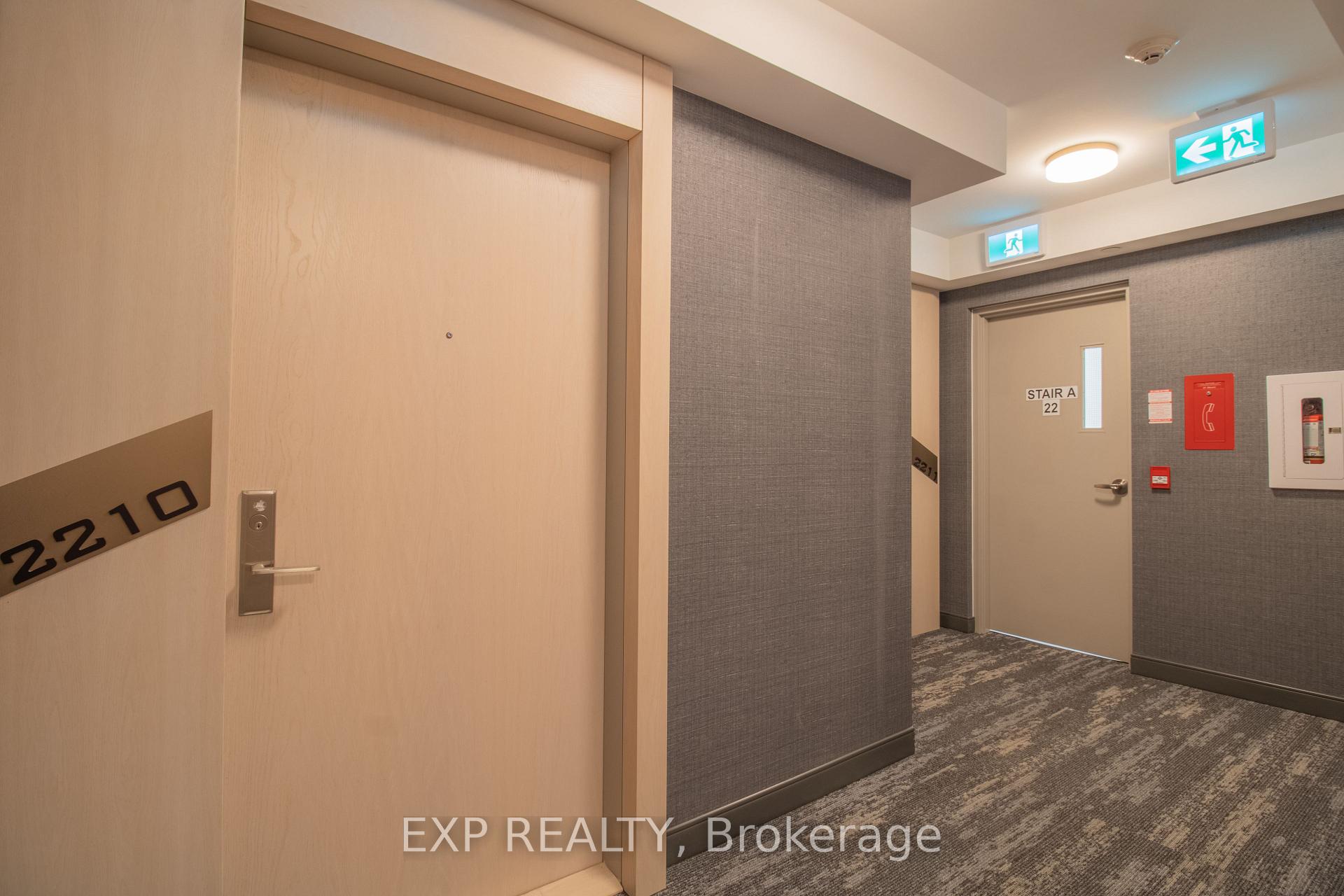 Photo 5 of Unit 2210, 77 Mutual Street, Toronto, Church-Yonge Corridor — HOMEH
