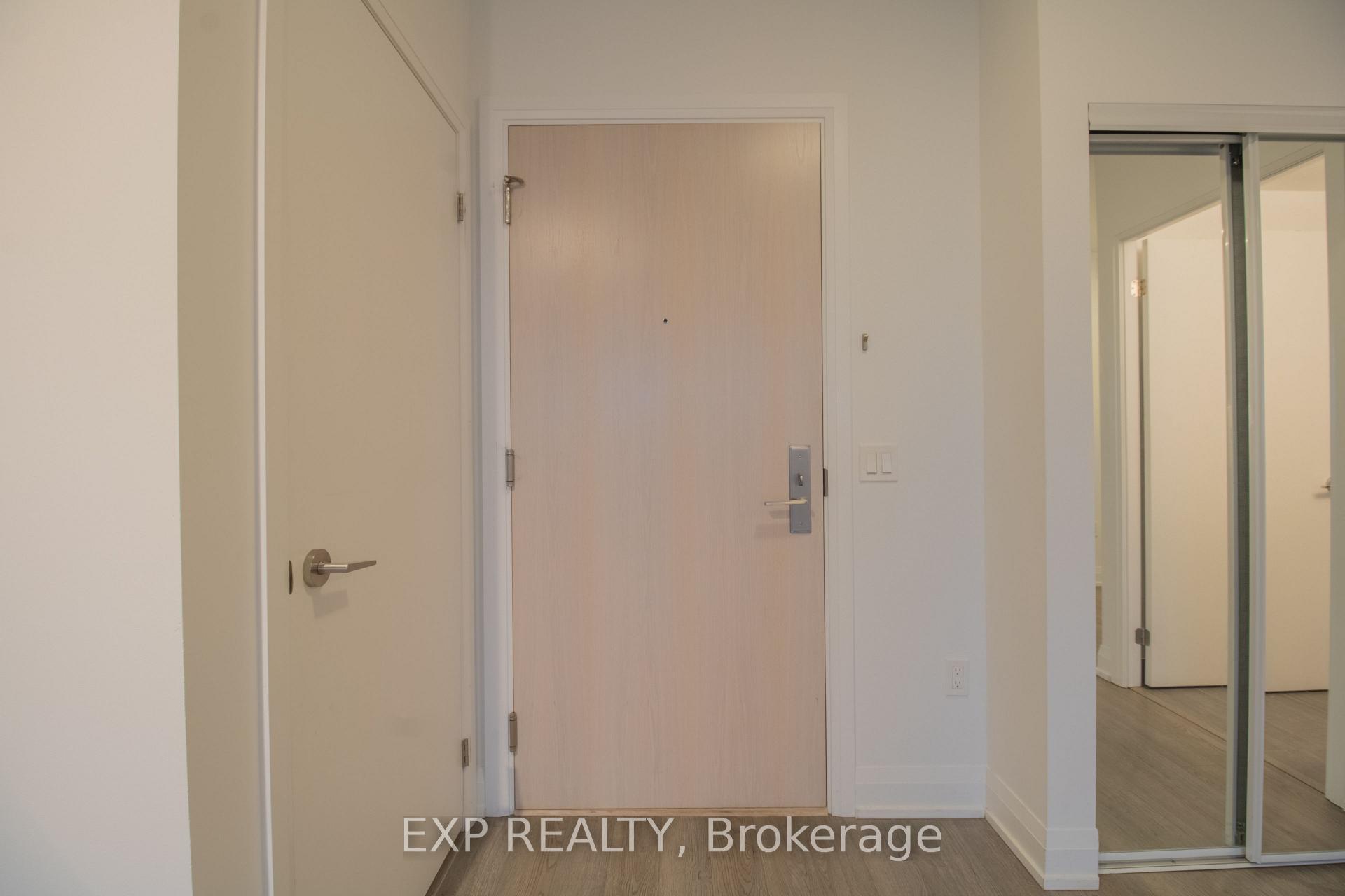 Photo 6 of Unit 2210, 77 Mutual Street, Toronto, Church-Yonge Corridor — HOMEH