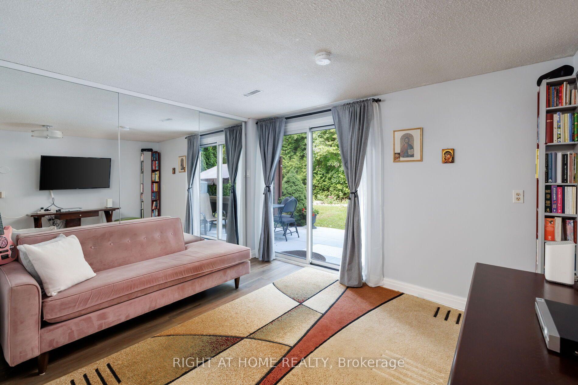 Photo 24 of 1994 John St Street, Markham, Bayview Fairway-Bayview Country Club Estates — HOMEH