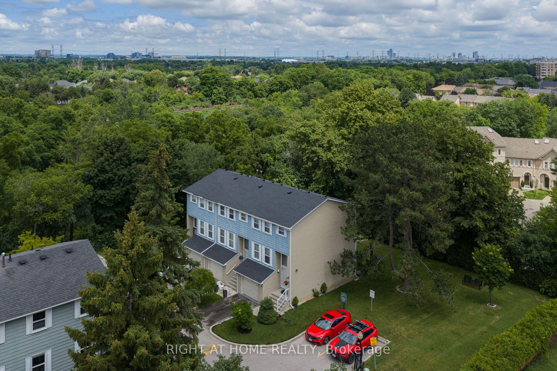 Photo 36 of 1994 John St Street, Markham, Bayview Fairway-Bayview Country Club Estates — HOMEH
