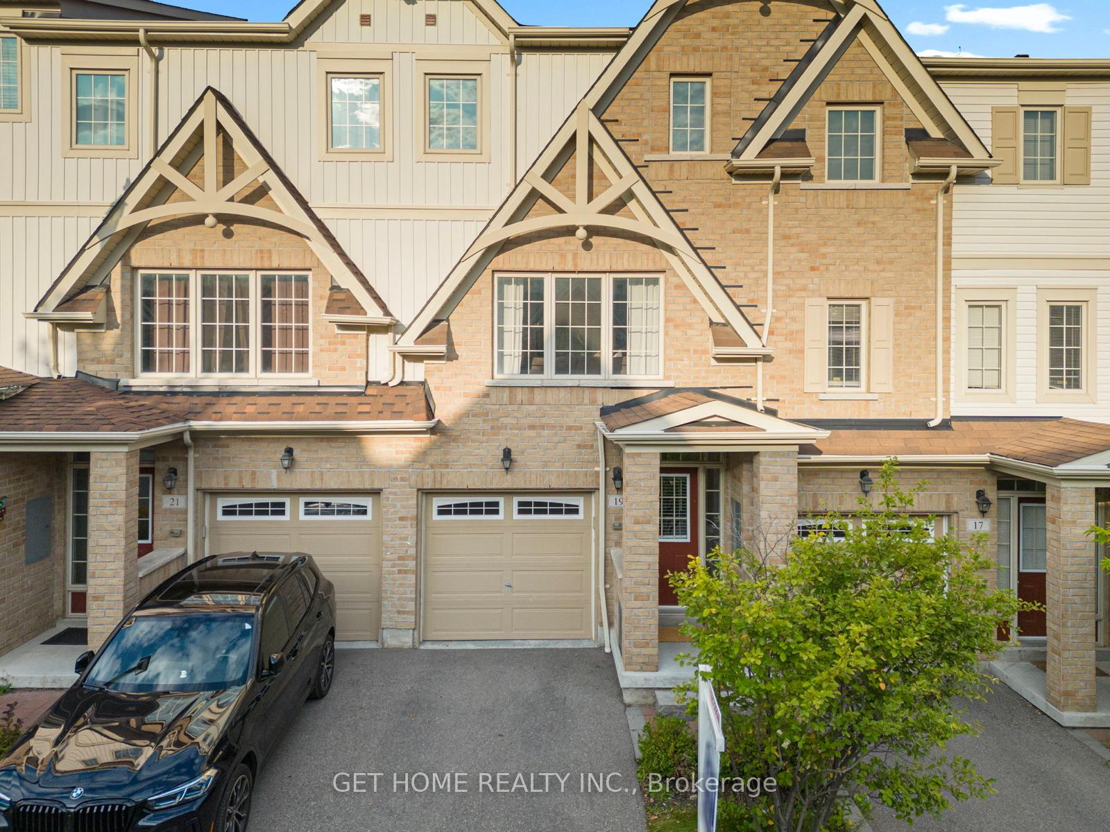 Photo 1 of 19 Benjamin Way, Whitby, Blue Grass Meadows — HOMEH