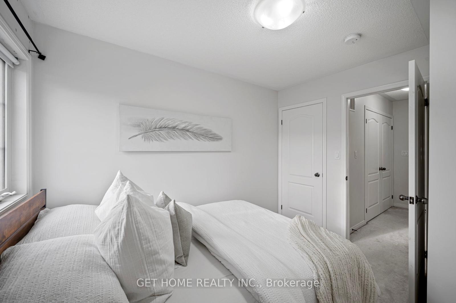 Photo 13 of 19 Benjamin Way, Whitby, Blue Grass Meadows — HOMEH