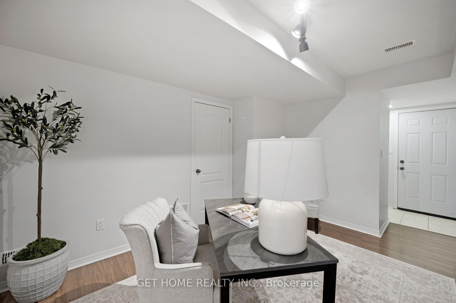 Photo 23 of 19 Benjamin Way, Whitby, Blue Grass Meadows — HOMEH