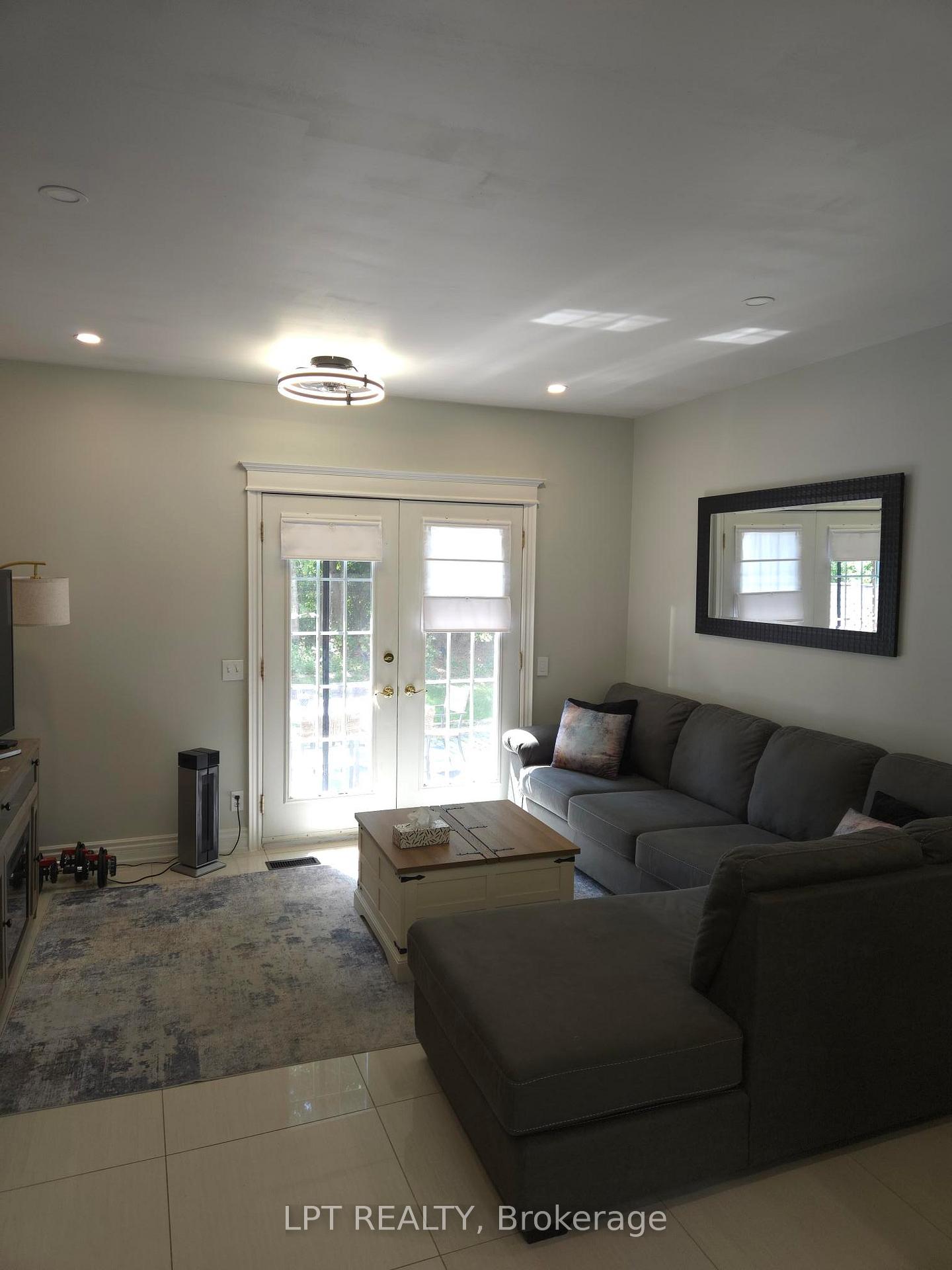 Photo 3 of Unit Unit B, 60 Norton Boulevard, Caledon, Bolton East — HOMEH