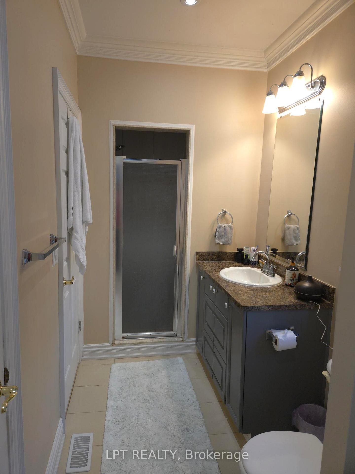 Photo 17 of Unit Unit B, 60 Norton Boulevard, Caledon, Bolton East — HOMEH