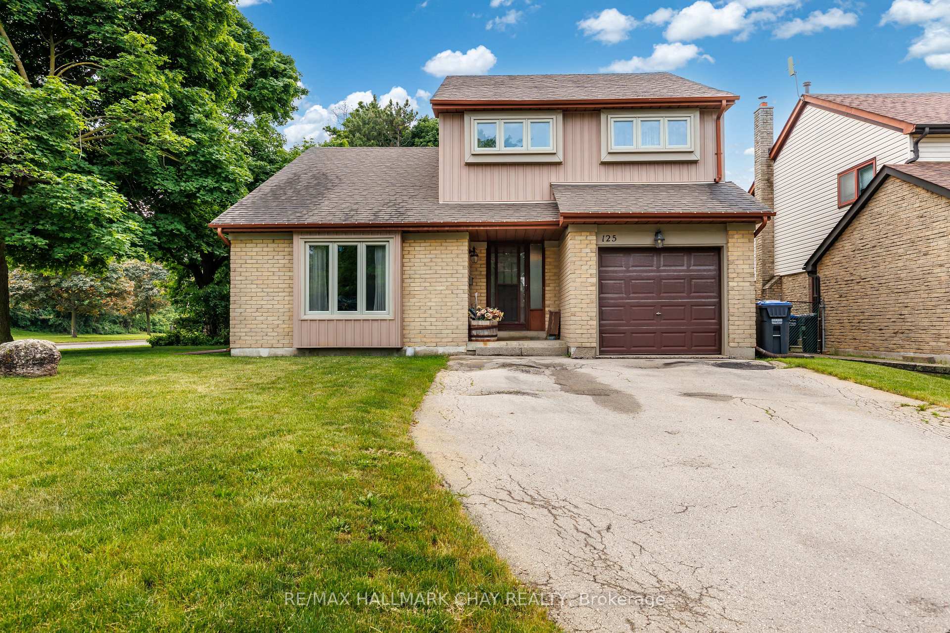 Front of 125 Royal Palm Drive