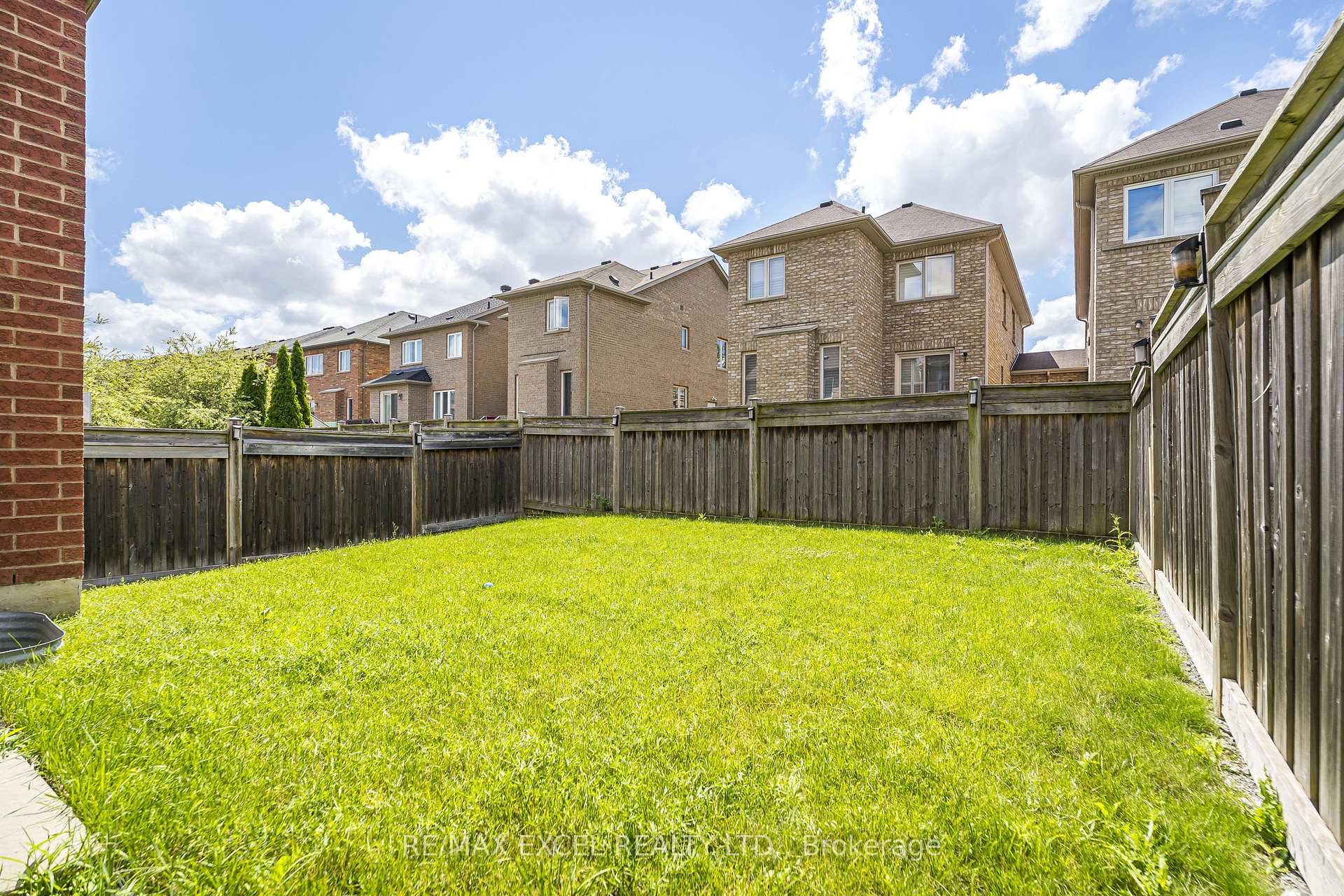 Photo 20 of 129 Lewis Honey Drive, Aurora, Bayview Northeast — HOMEH