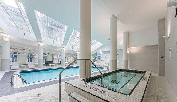 Photo 15 of Unit 1004, 8 The Esplanade, Toronto, Waterfront Communities — HOMEH