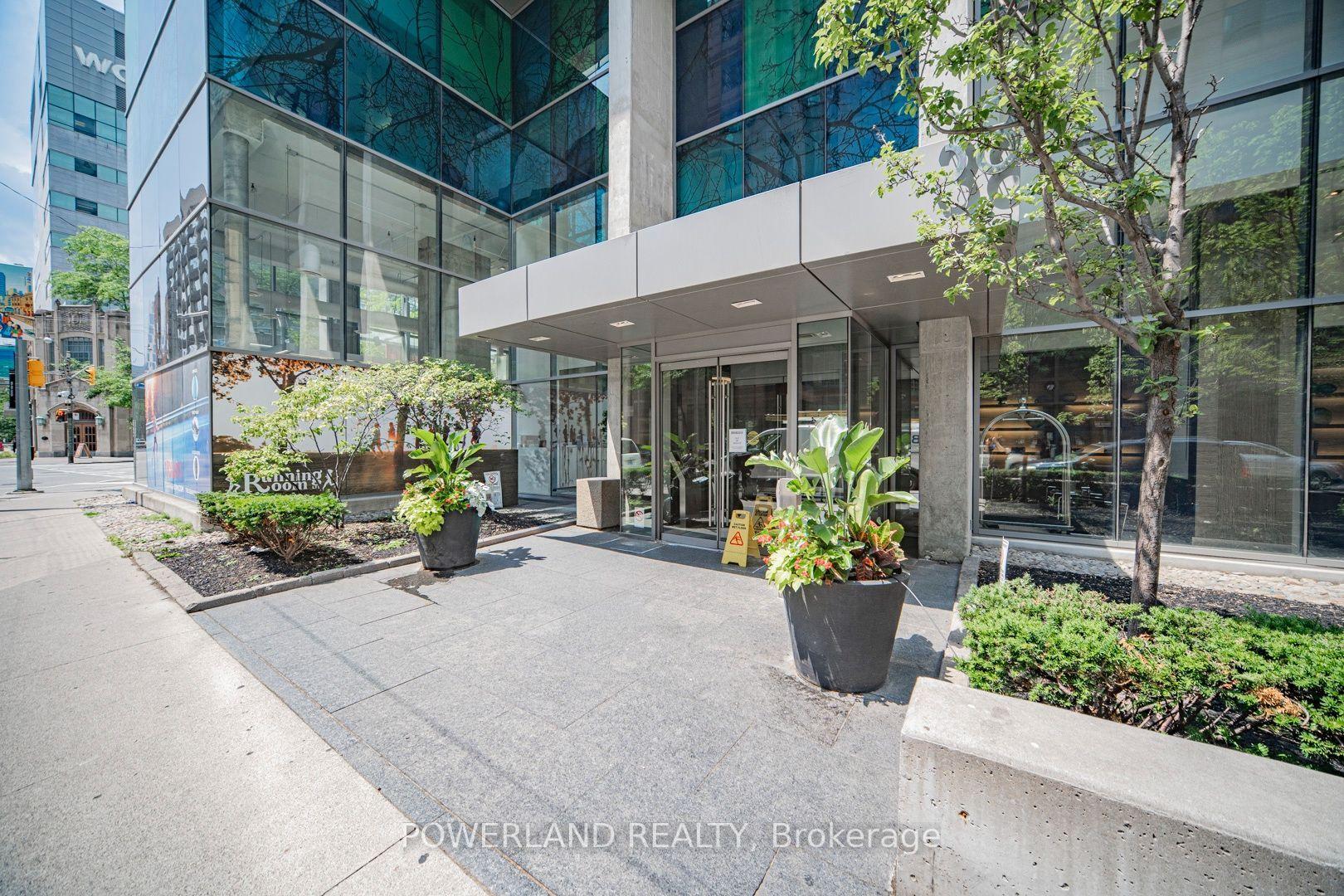 Photo 5 of Unit 2905, 38 Grenville Street, Toronto, Bay Street Corridor — HOMEH