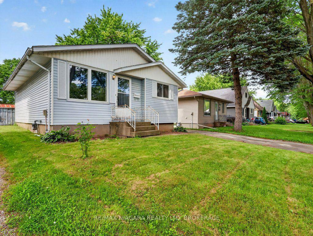 Photo 2 of 6127 Strohan Street, Niagara Falls, Church's Lane — HOMEH