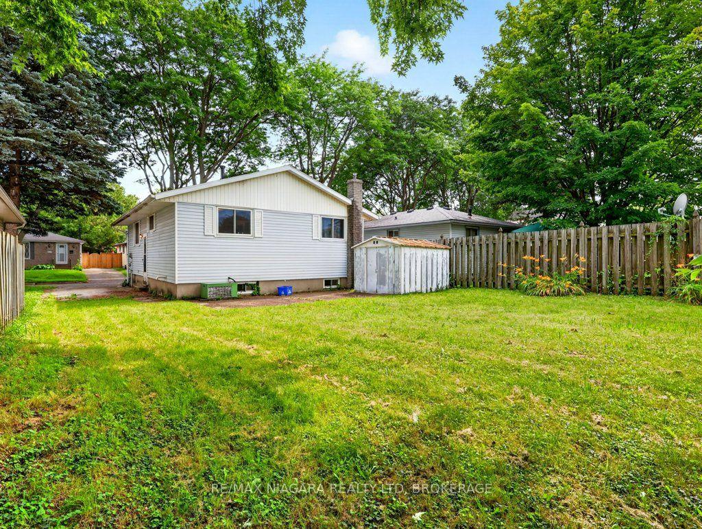 Photo 4 of 6127 Strohan Street, Niagara Falls, Church's Lane — HOMEH