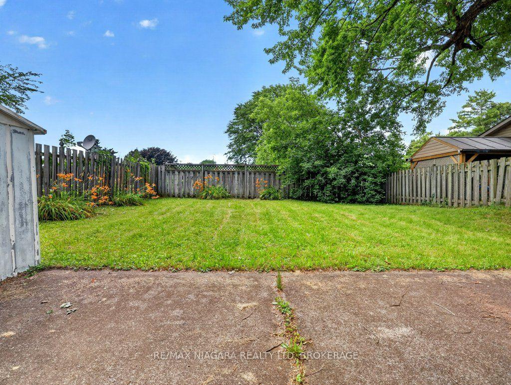 Photo 10 of 6127 Strohan Street, Niagara Falls, Church's Lane — HOMEH