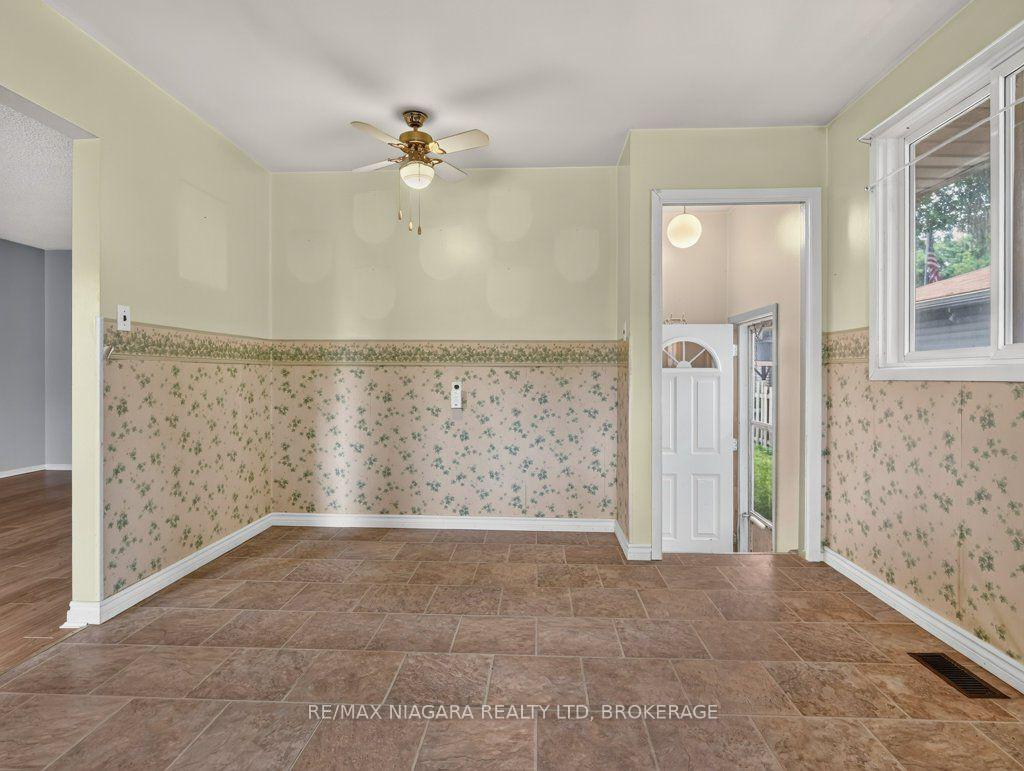Photo 19 of 6127 Strohan Street, Niagara Falls, Church's Lane — HOMEH