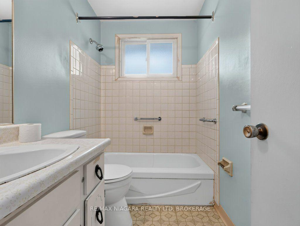 Photo 24 of 6127 Strohan Street, Niagara Falls, Church's Lane — HOMEH