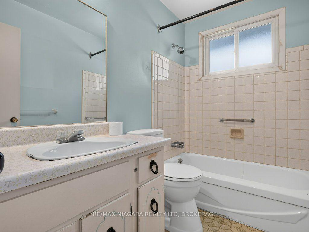Photo 25 of 6127 Strohan Street, Niagara Falls, Church's Lane — HOMEH