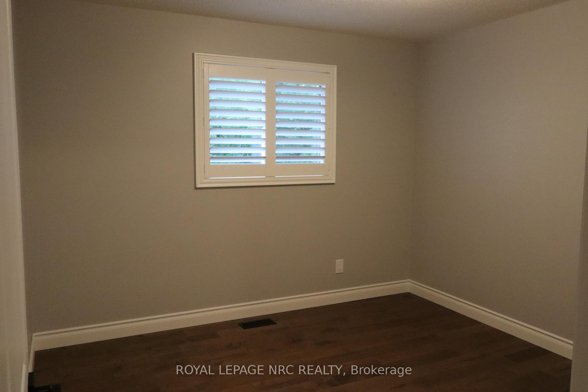 Photo 44 of 7689 Trackview Street, Niagara Falls, Ascot — HOMEH