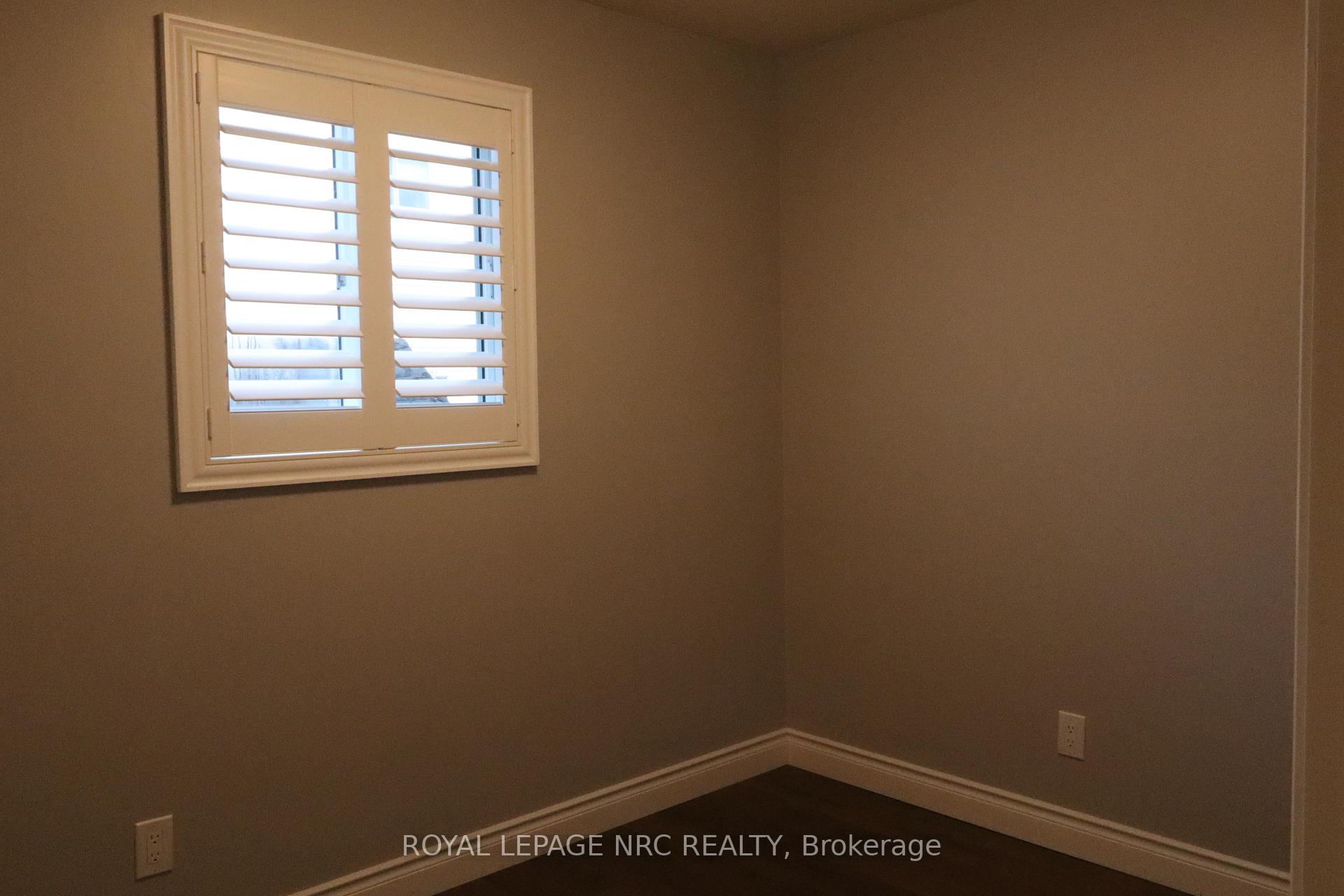 Photo 45 of 7689 Trackview Street, Niagara Falls, Ascot — HOMEH