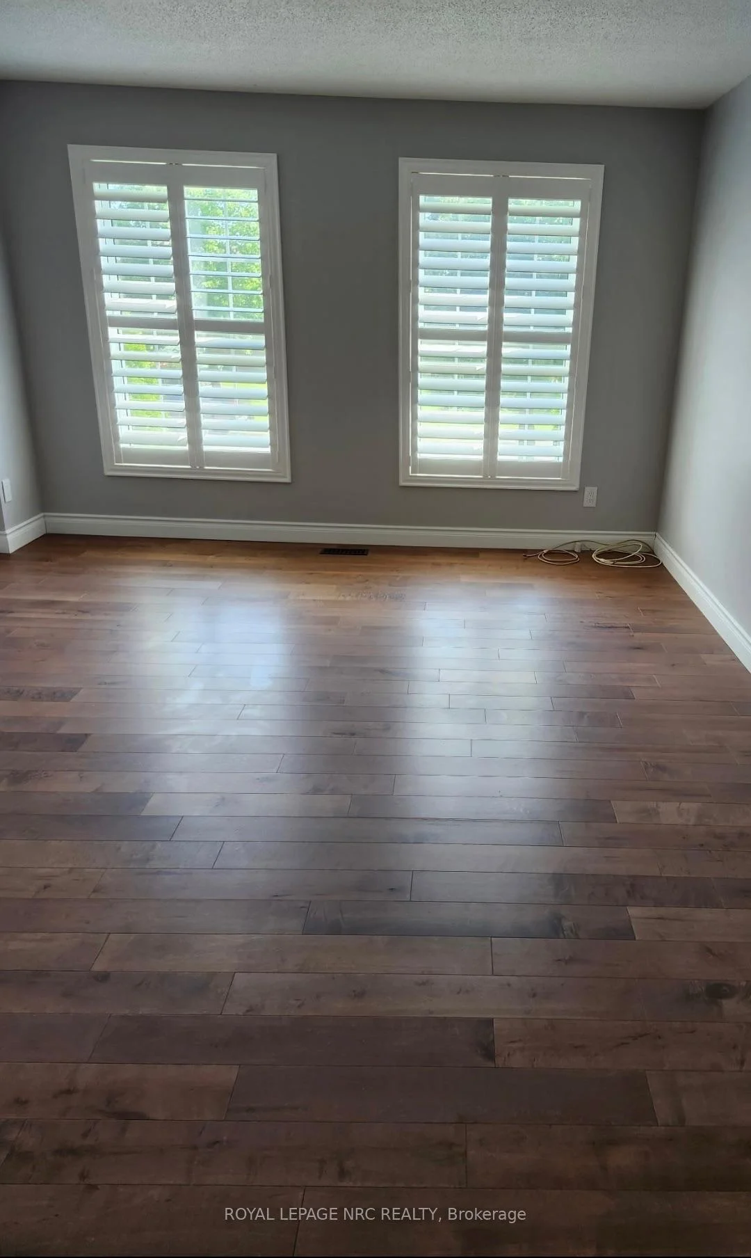 Photo 19 of 7689 Trackview Street, Niagara Falls, Ascot — HOMEH