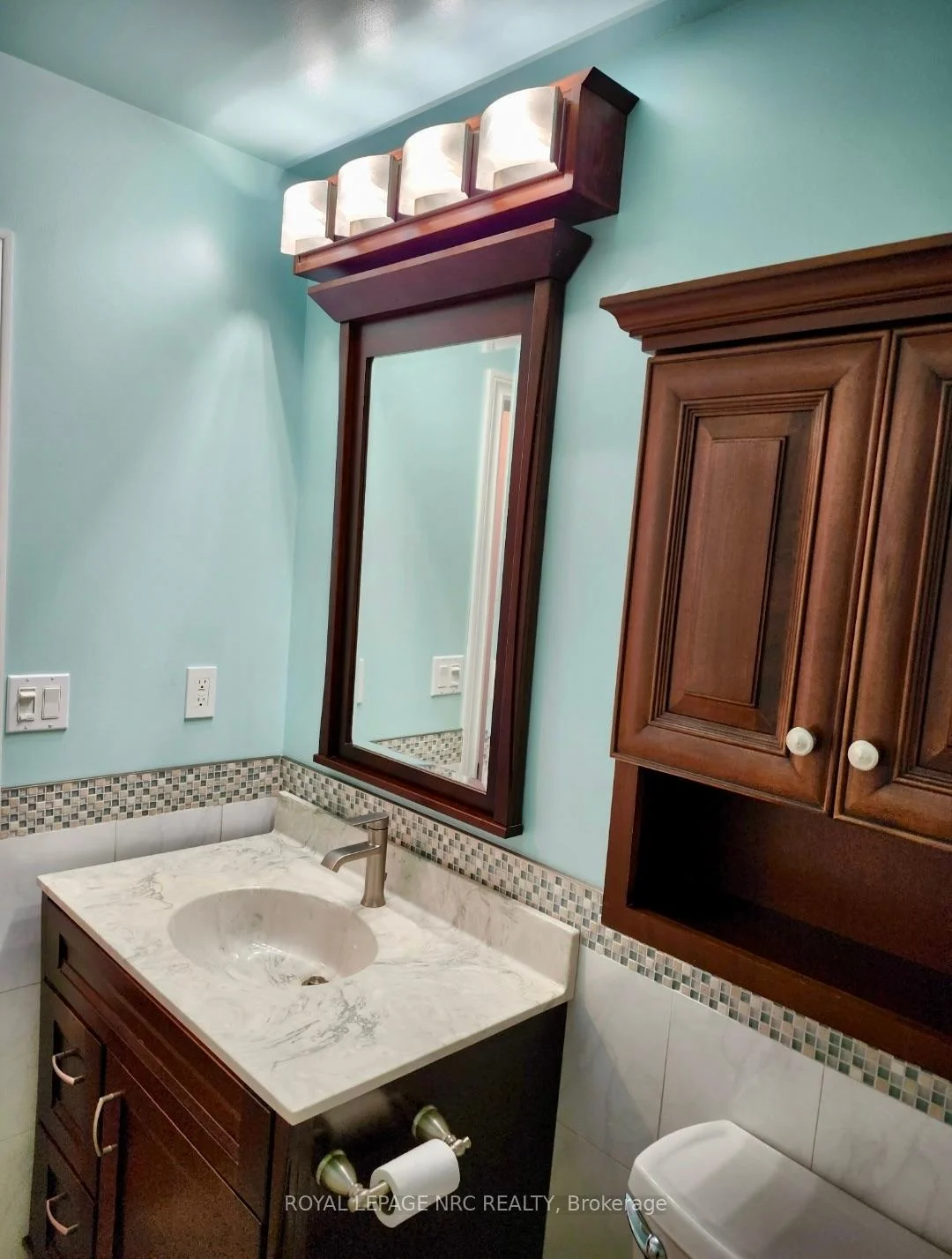 Photo 41 of 7689 Trackview Street, Niagara Falls, Ascot — HOMEH