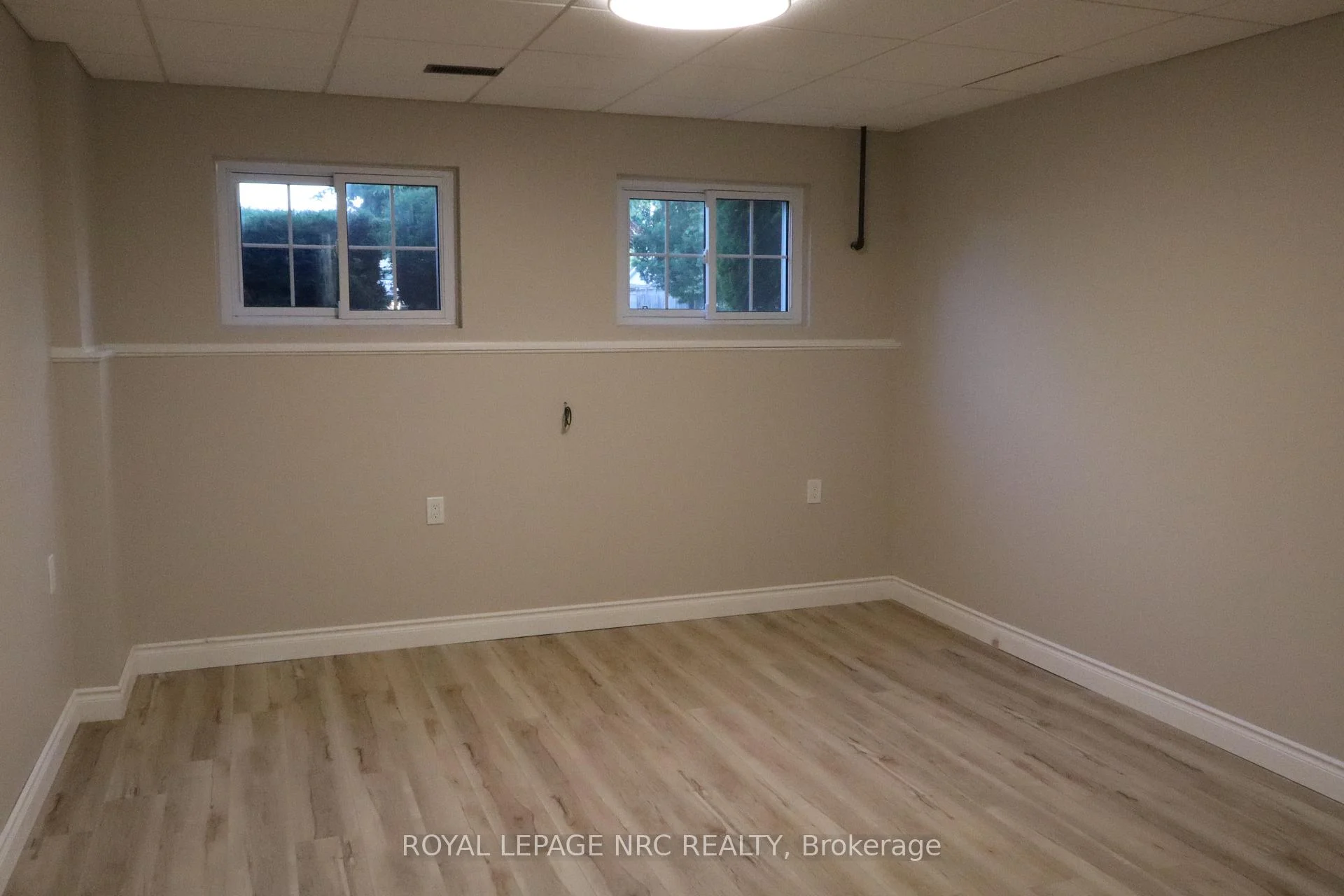 Photo 59 of 7689 Trackview Street, Niagara Falls, Ascot — HOMEH