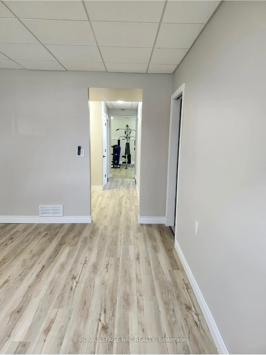 Photo 72 of 7689 Trackview Street, Niagara Falls, Ascot — HOMEH