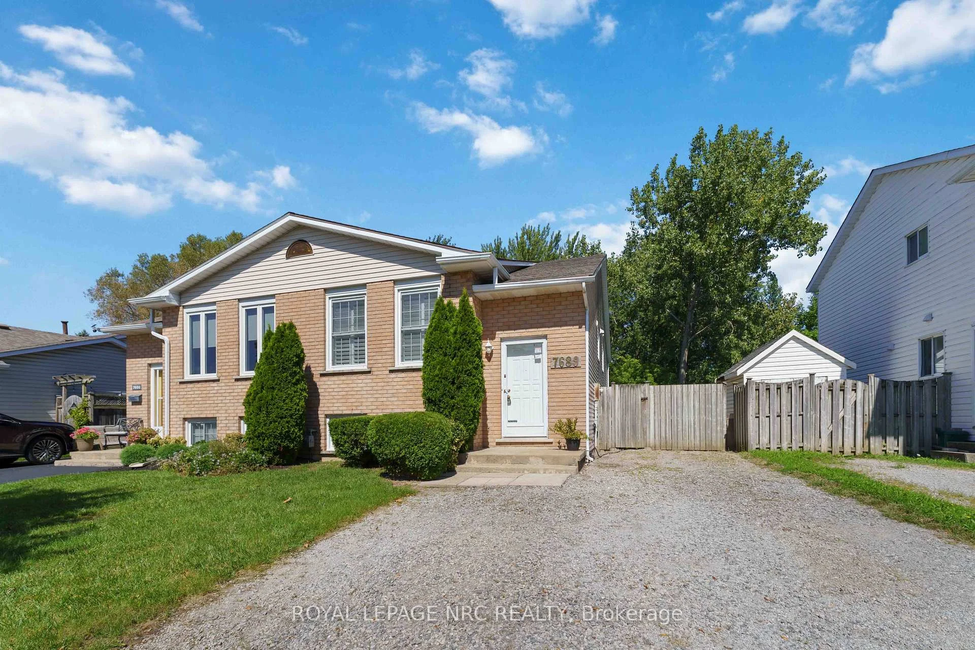 Photo 6 of 7689 Trackview Street, Niagara Falls, Ascot — HOMEH