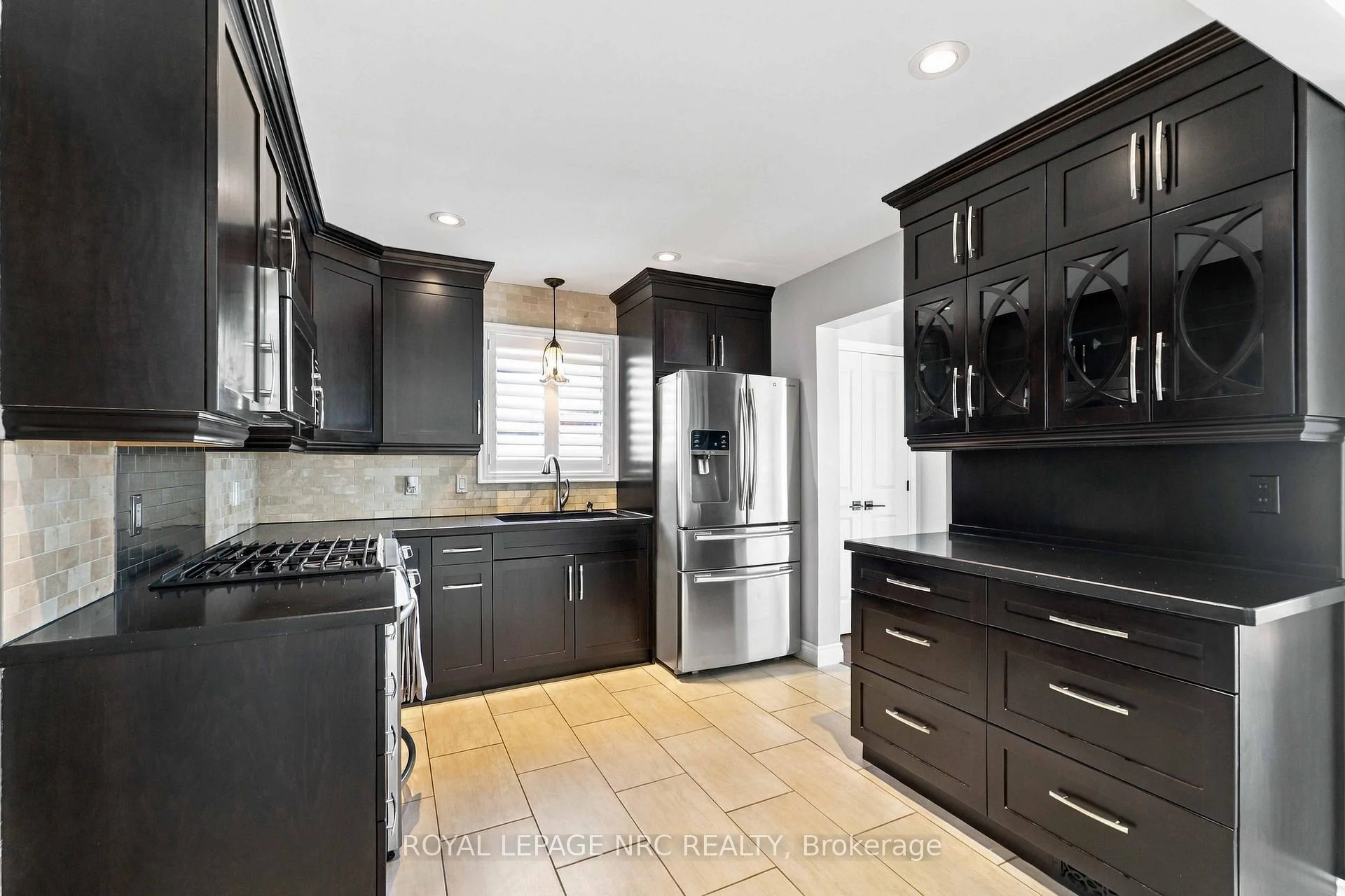 Photo 33 of 7689 Trackview Street, Niagara Falls, Ascot — HOMEH