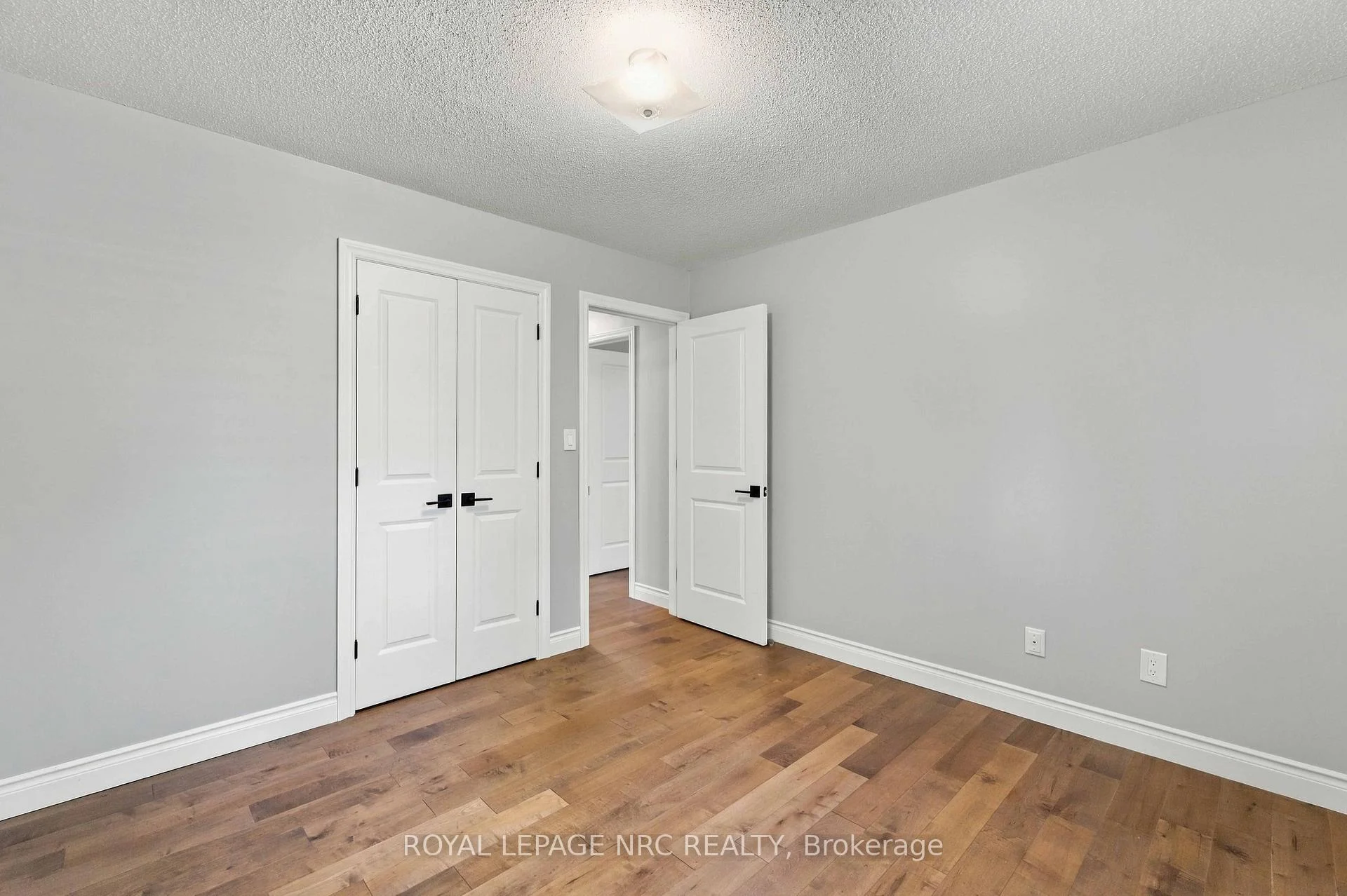 Photo 49 of 7689 Trackview Street, Niagara Falls, Ascot — HOMEH
