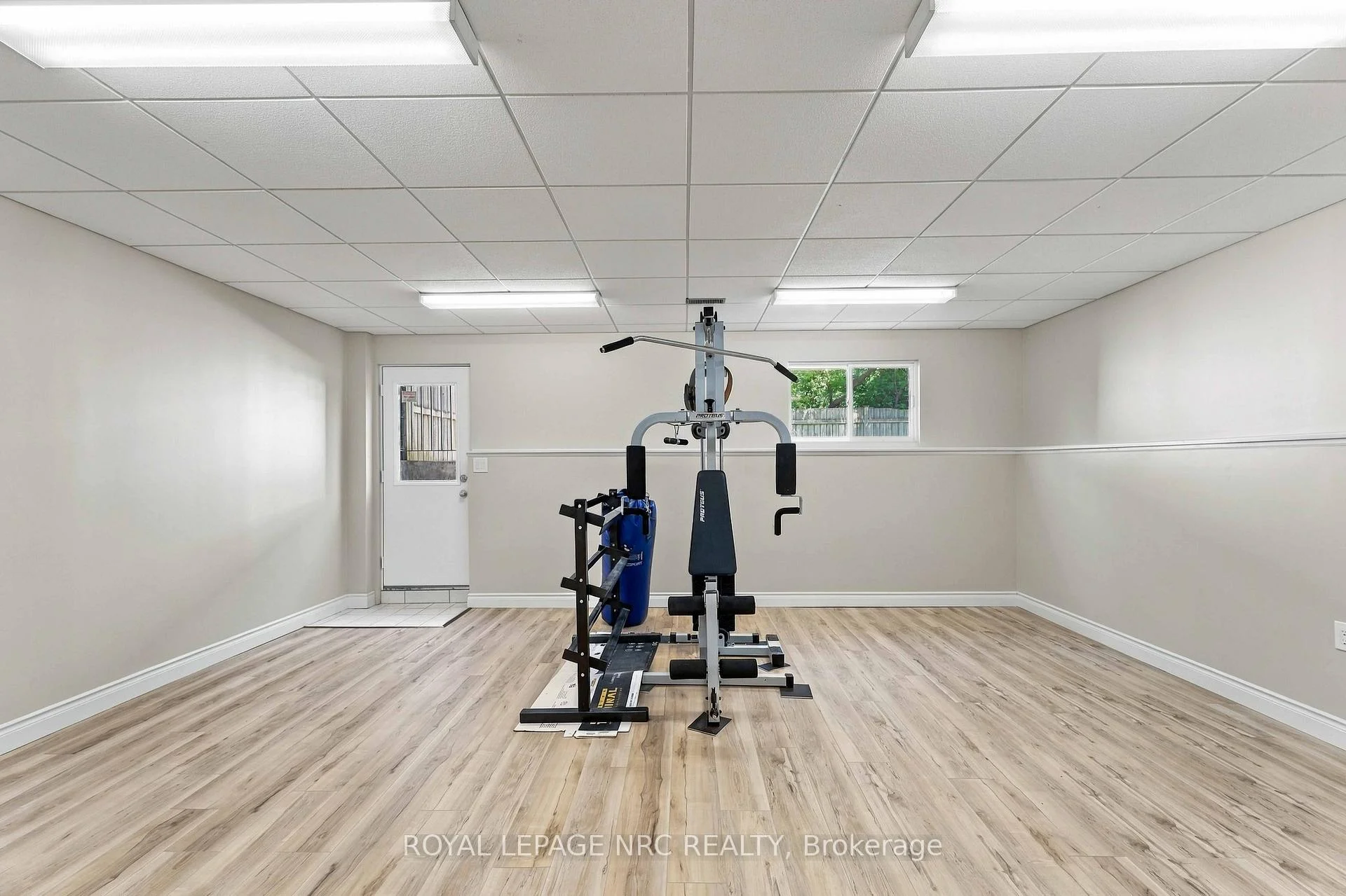 Photo 65 of 7689 Trackview Street, Niagara Falls, Ascot — HOMEH