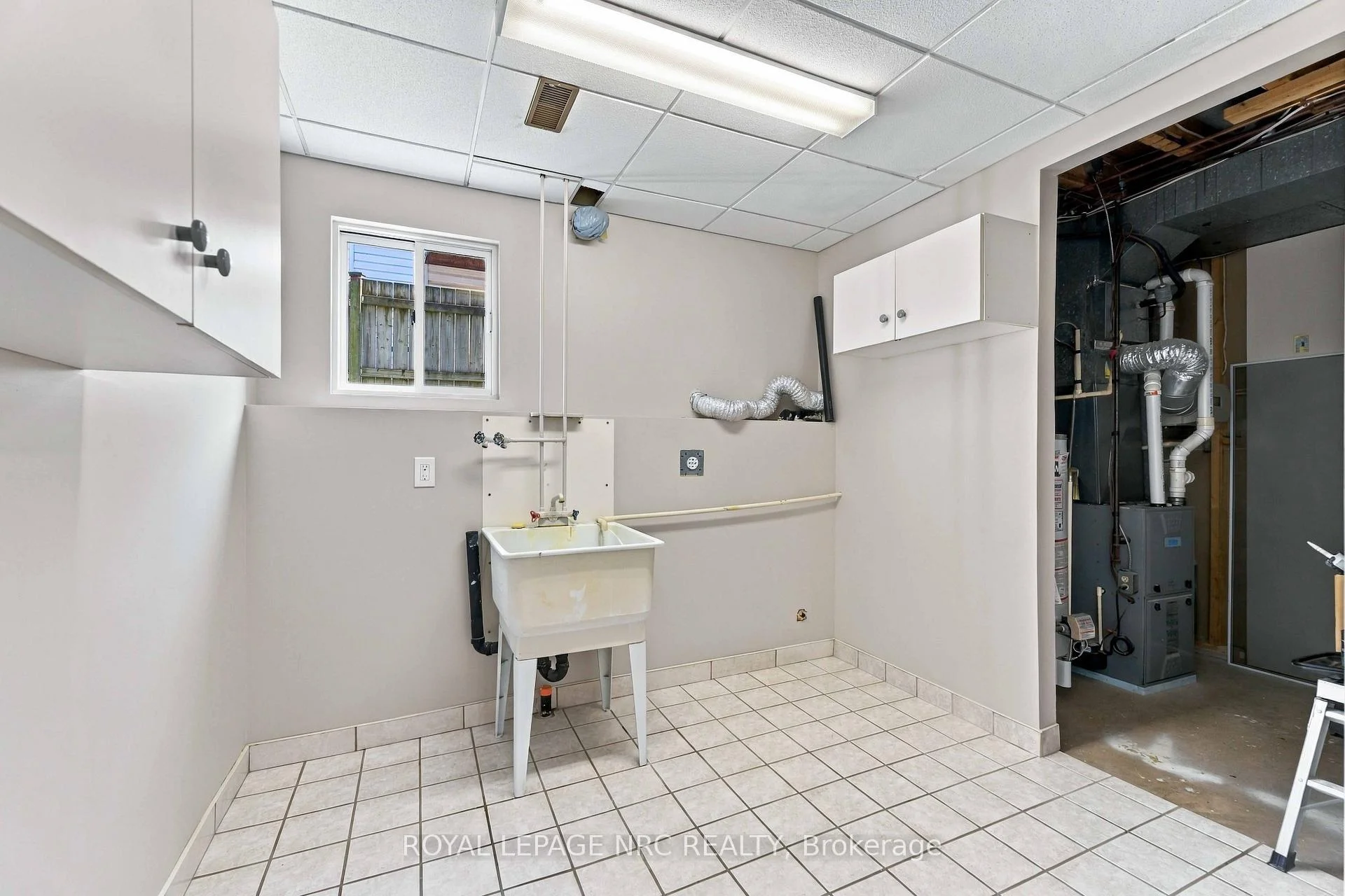 Photo 81 of 7689 Trackview Street, Niagara Falls, Ascot — HOMEH