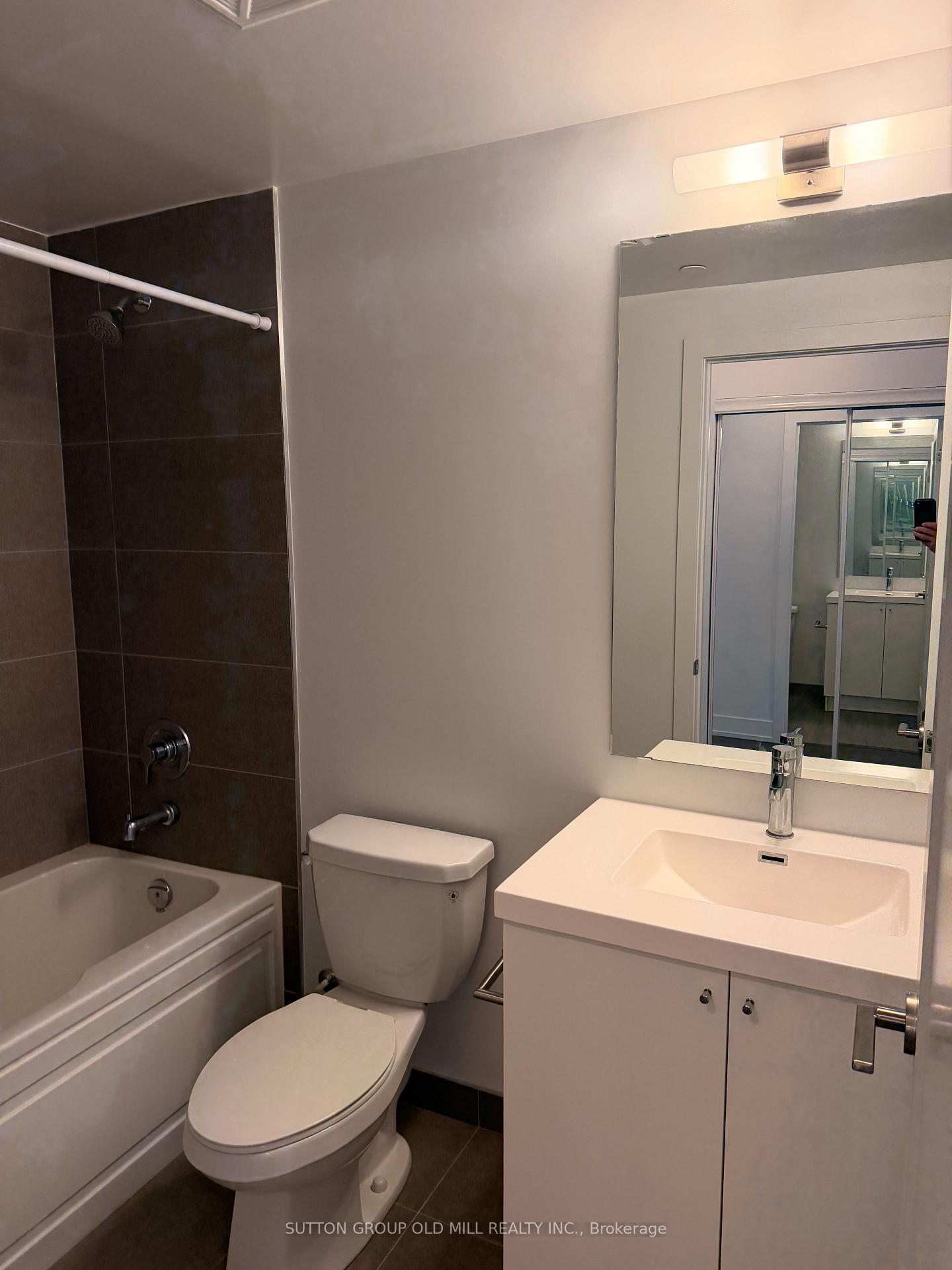 Photo 6 of Unit 2109, 2550 Simcoe Street N, Oshawa, Windfields — HOMEH