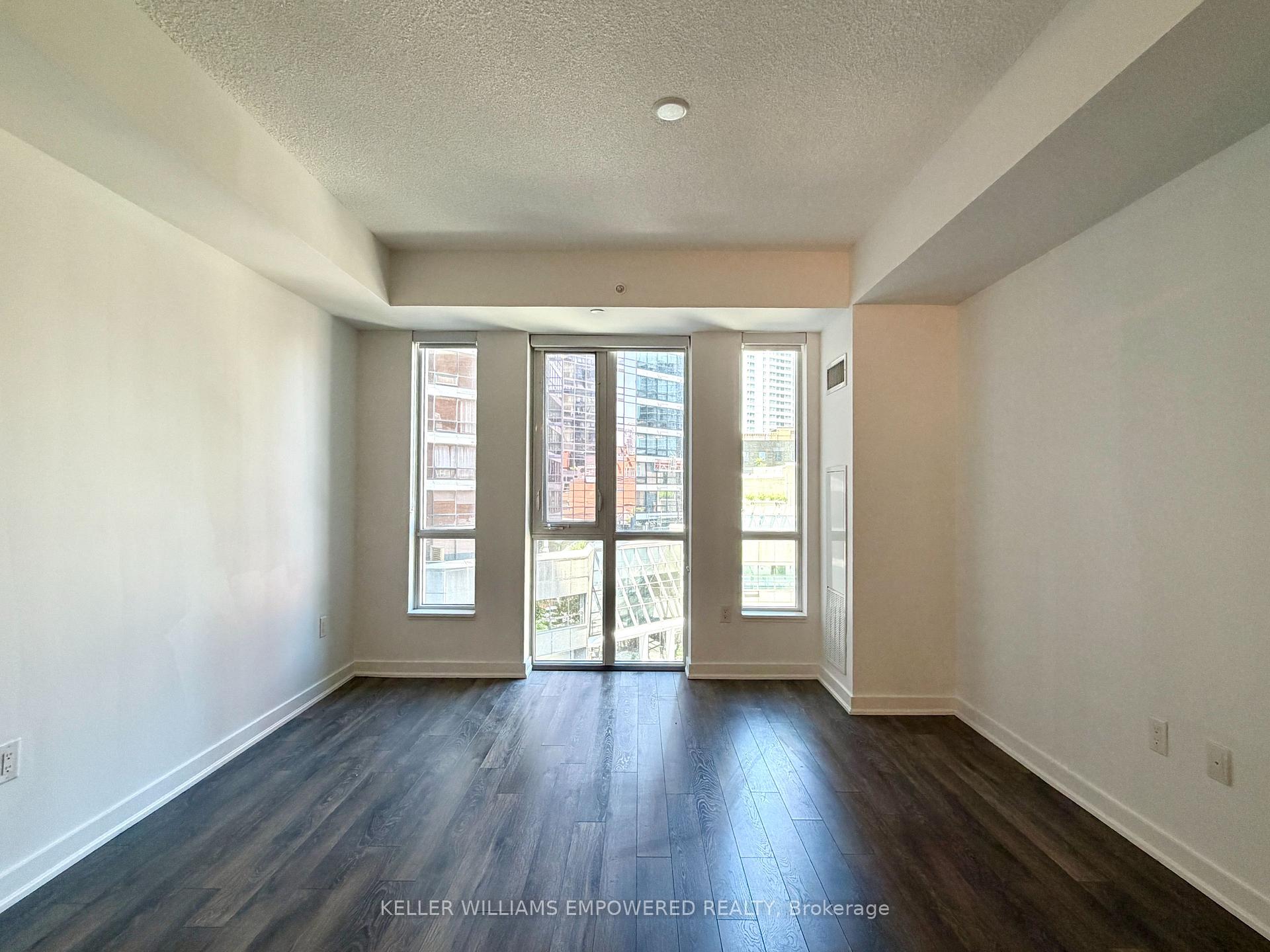 Photo 5 of Unit R509, 31 Phipps Street, Toronto, Bay Street Corridor — HOMEH