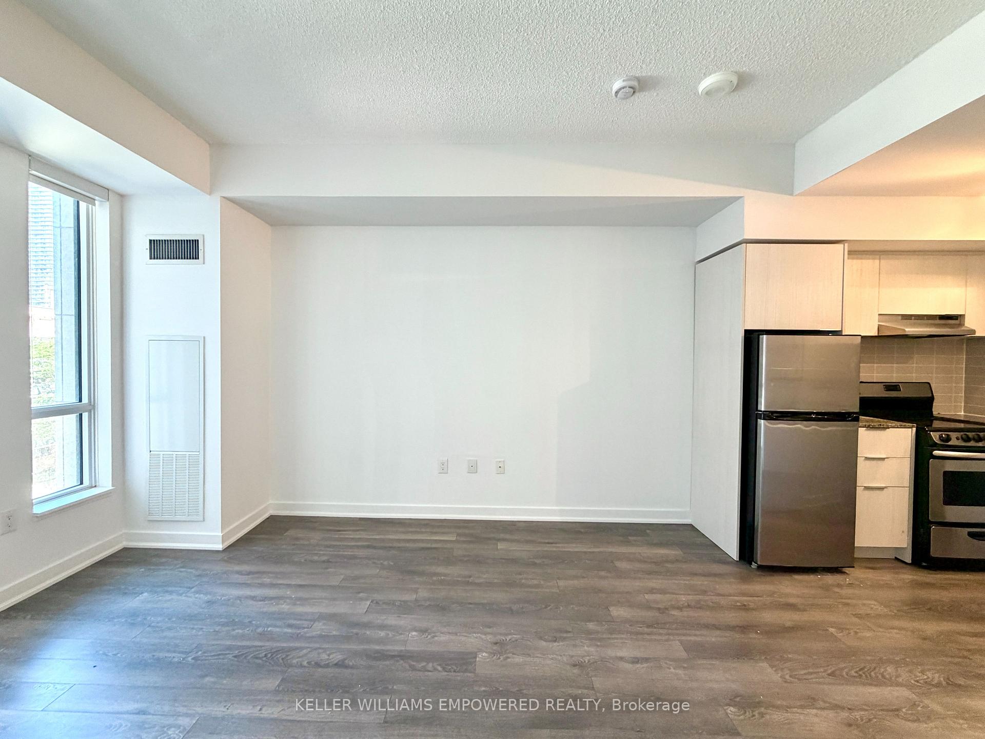 Photo 6 of Unit R509, 31 Phipps Street, Toronto, Bay Street Corridor — HOMEH