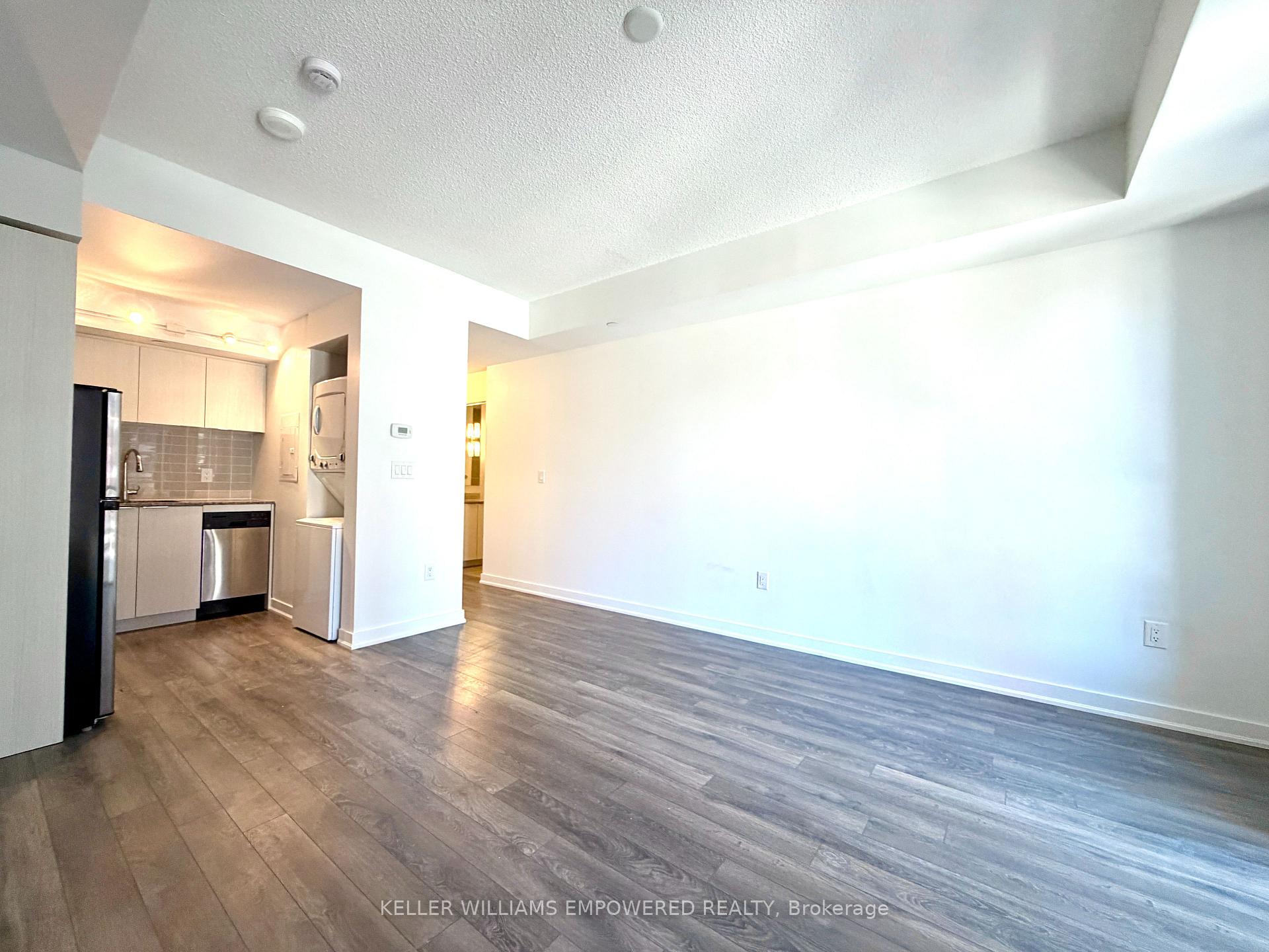 Photo 9 of Unit R509, 31 Phipps Street, Toronto, Bay Street Corridor — HOMEH