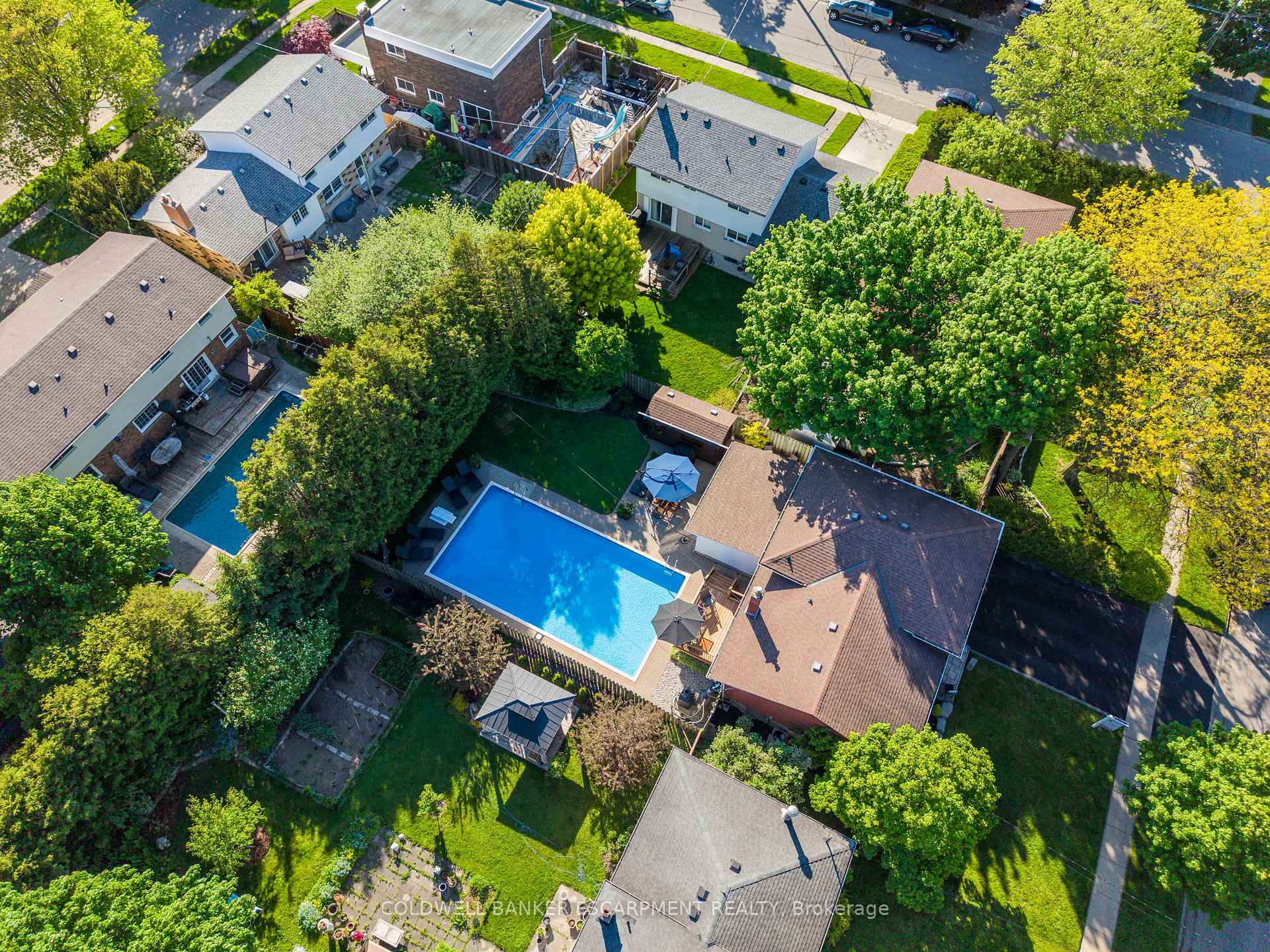 Photo 4 of 40 Strathmere Place, Guelph, Riverside Park — HOMEH