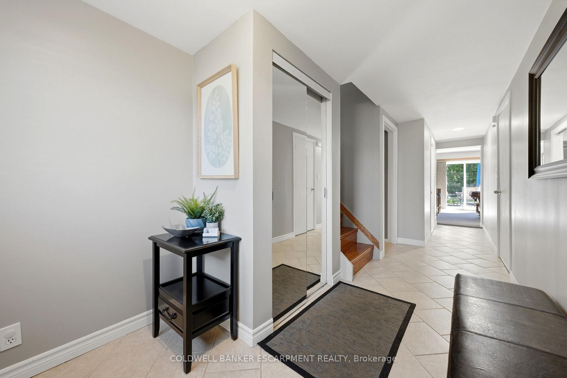 Photo 19 of 40 Strathmere Place, Guelph, Riverside Park — HOMEH