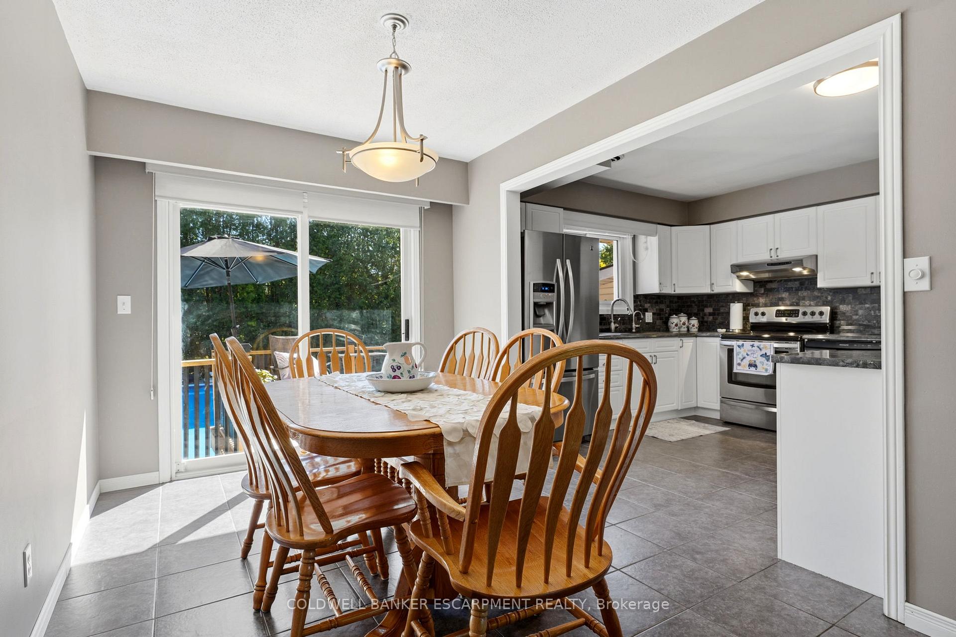 Photo 22 of 40 Strathmere Place, Guelph, Riverside Park — HOMEH