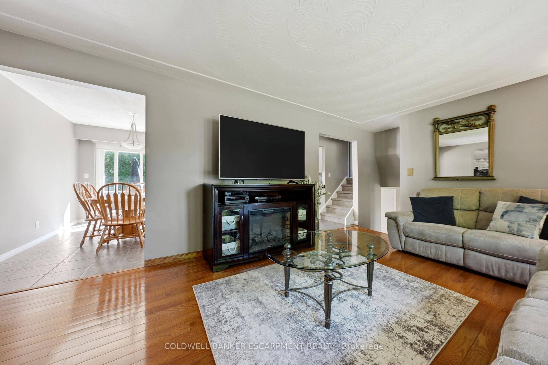 Photo 24 of 40 Strathmere Place, Guelph, Riverside Park — HOMEH