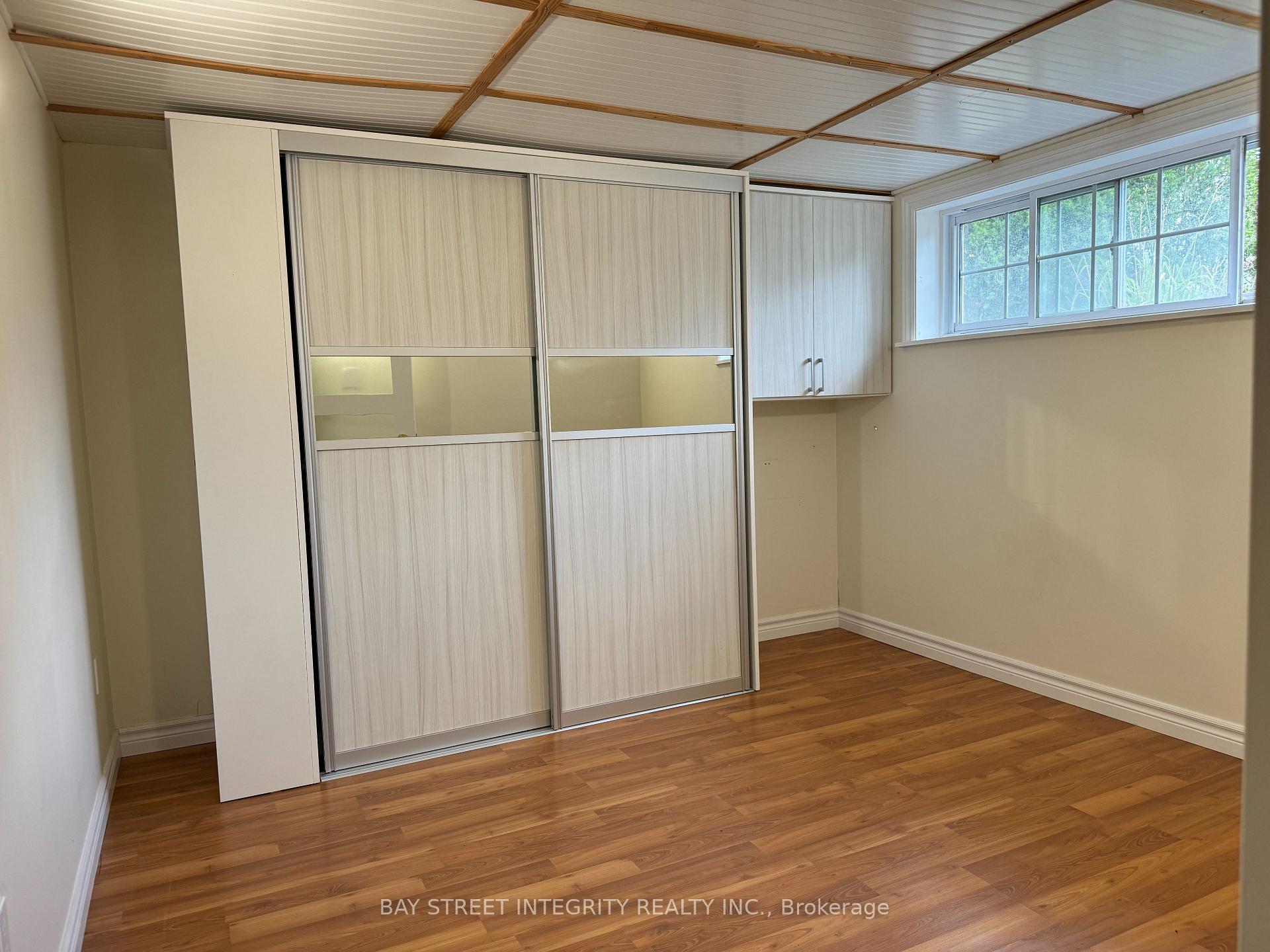 Photo 22 of 1339 Pinegrove Road, Oakville, West — HOMEH