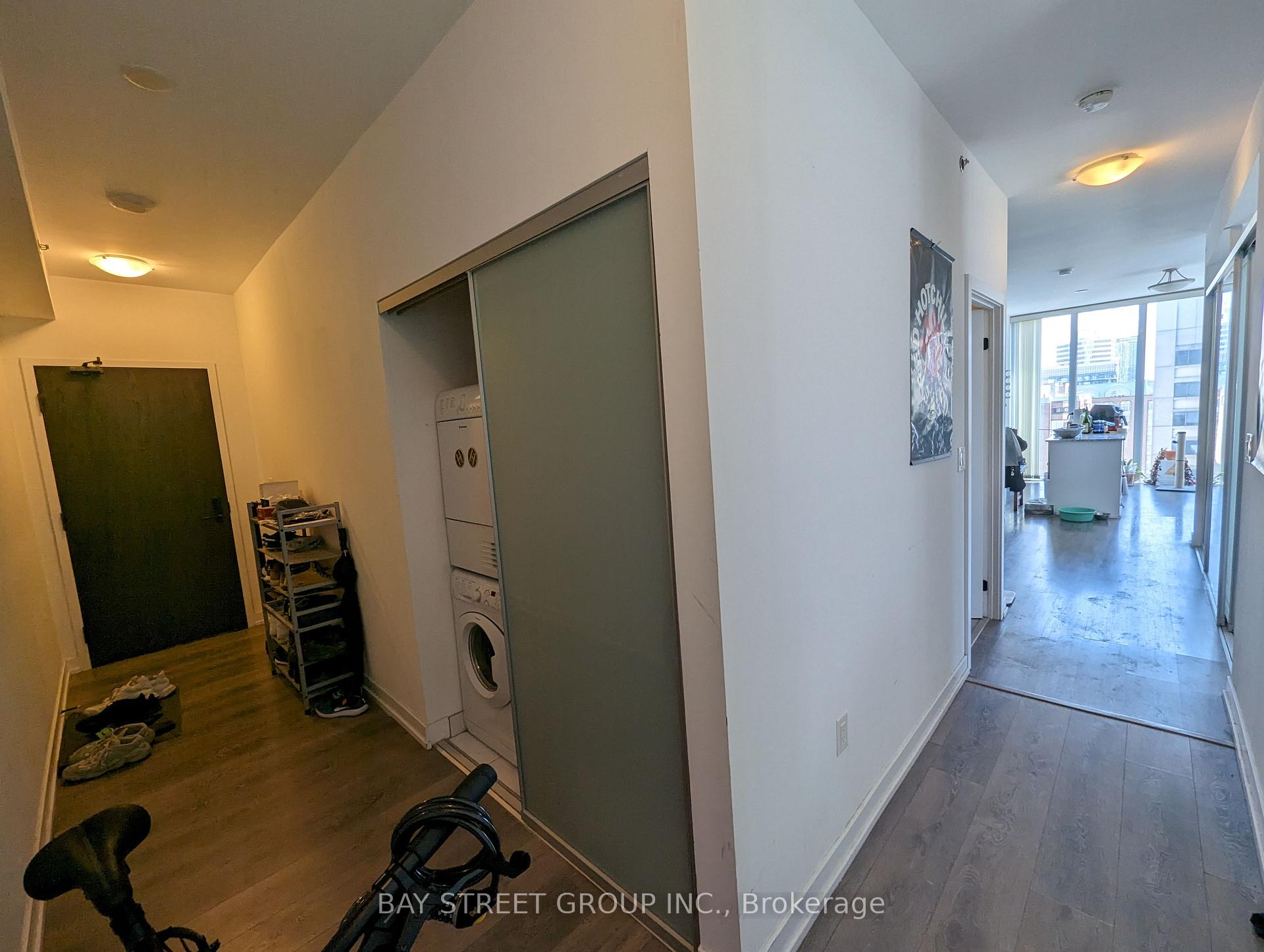 Photo 3 of Unit 2708, 426 University Avenue, Toronto, University — HOMEH
