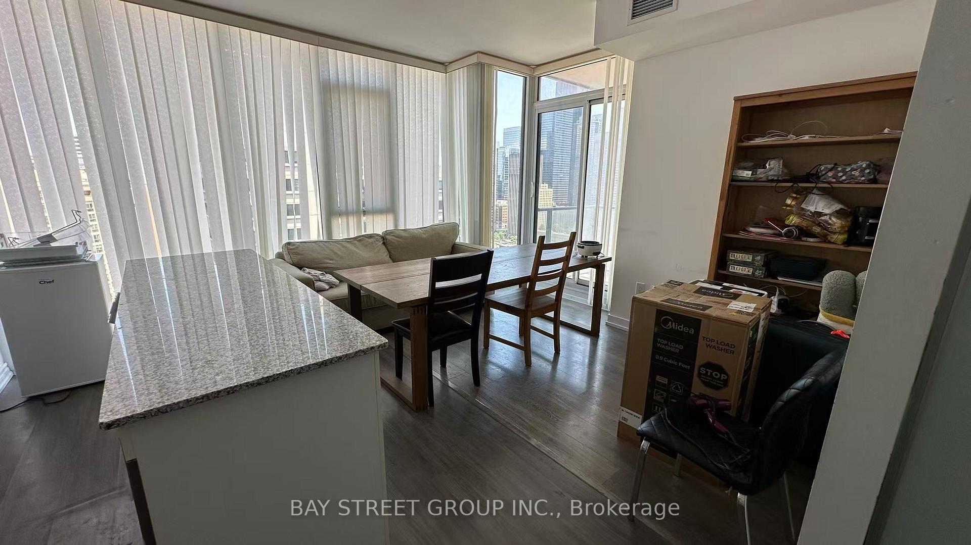Photo 8 of Unit 2708, 426 University Avenue, Toronto, University — HOMEH
