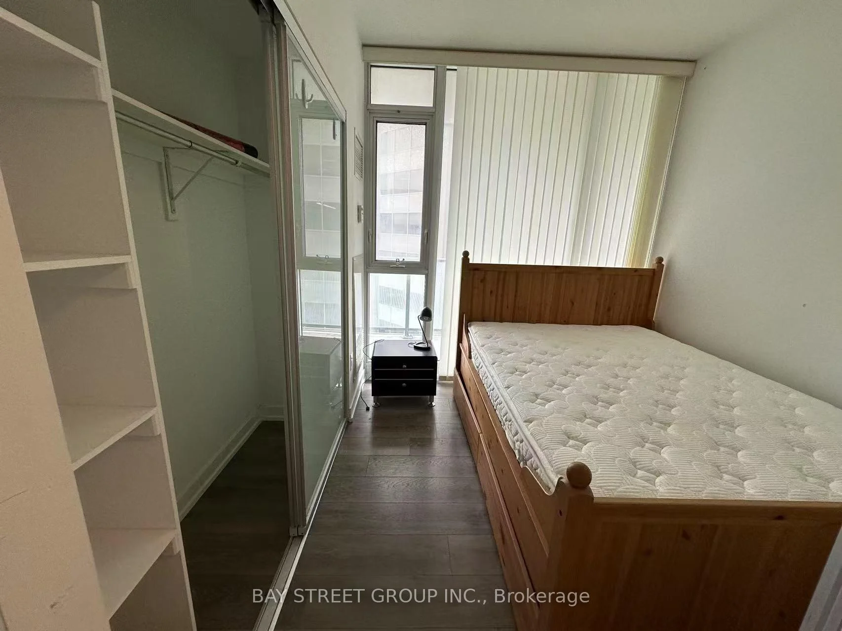 Photo 4 of Unit 2708, 426 University Avenue, Toronto, University — HOMEH